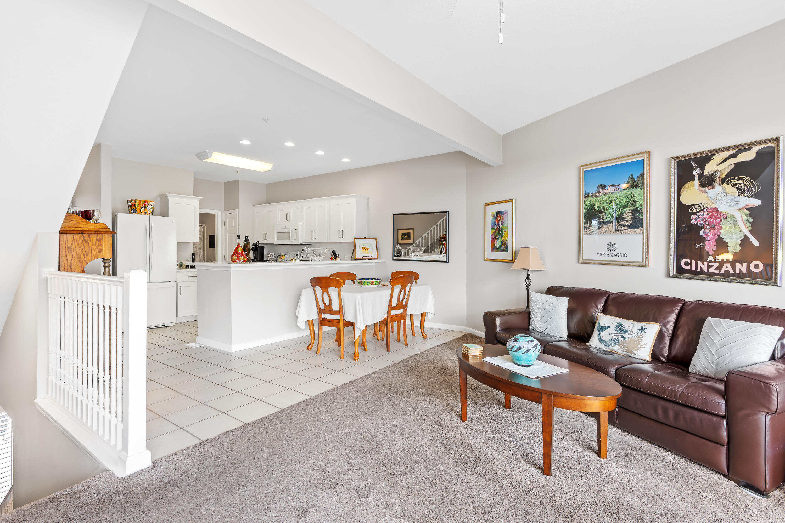 BEACH POINTE T/H - Residential