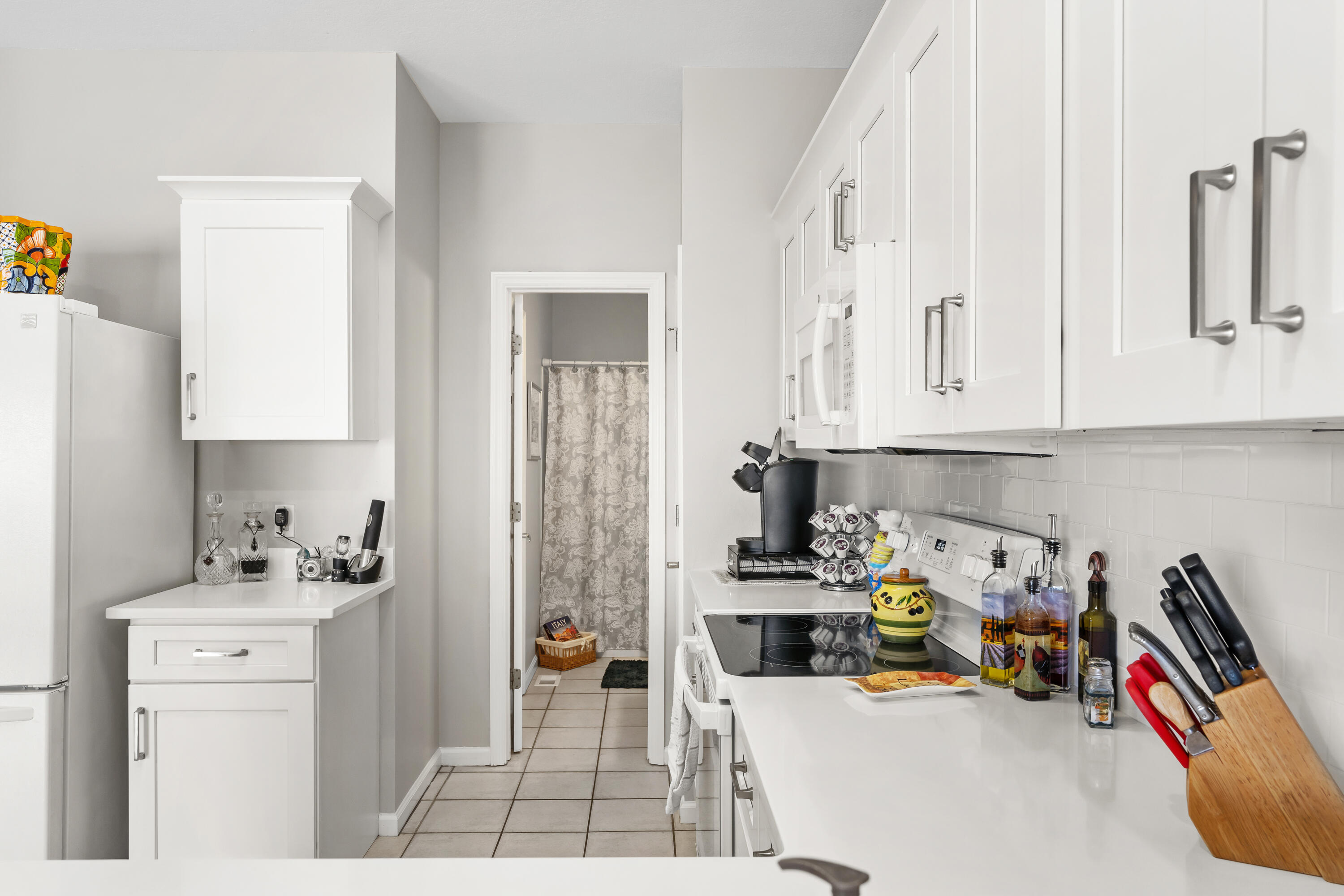 BEACH POINTE T/H - Residential