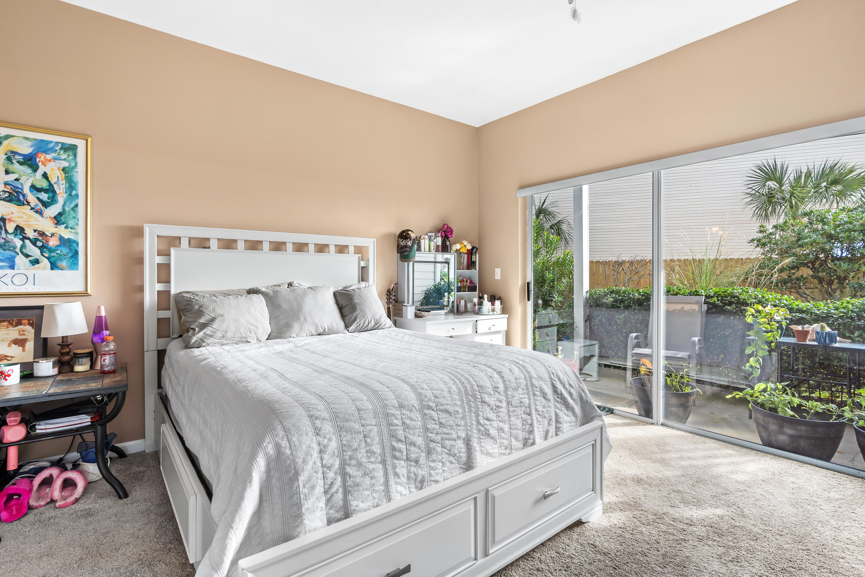 BEACH POINTE T/H - Residential