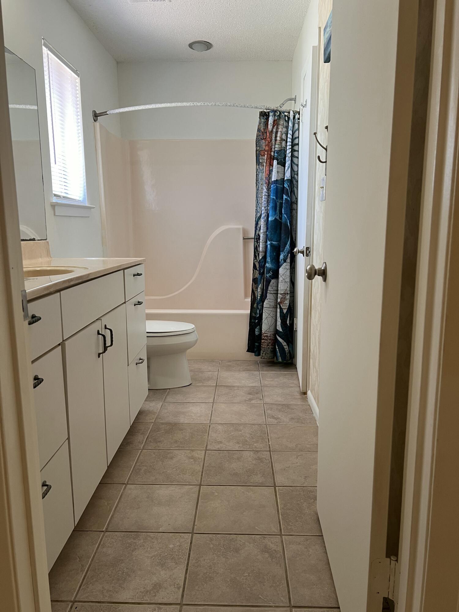 PINE RIDGE TRACE RE/SUB - Residential