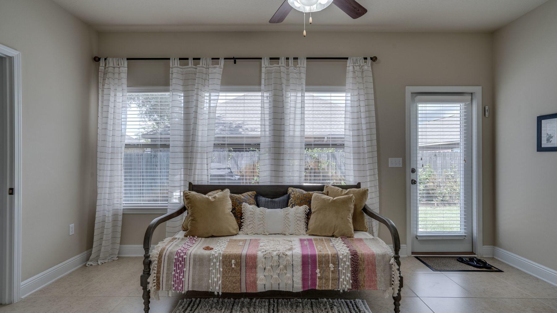 PEACH CREEK PH 1 - Residential