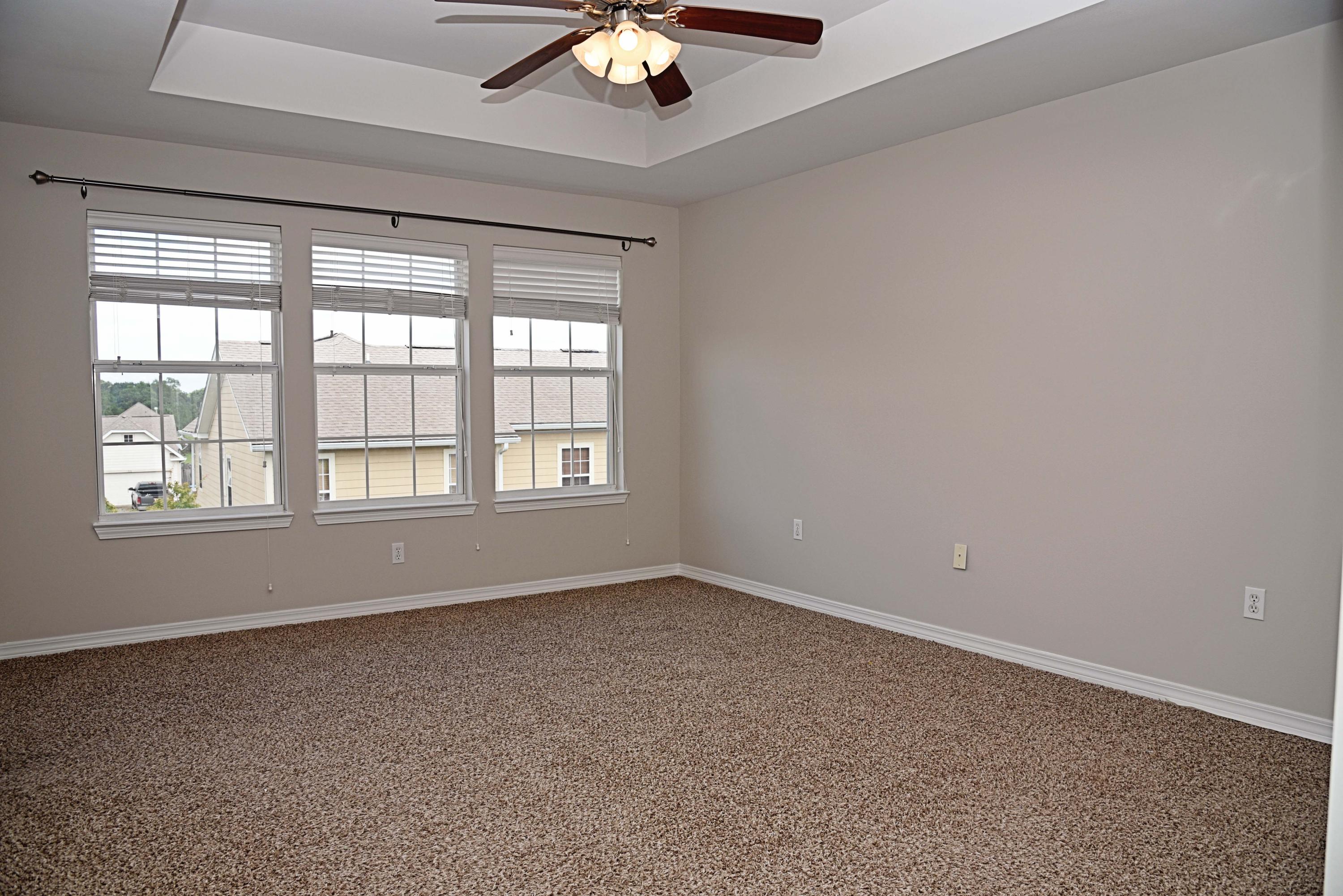 SANDY RIDGE - Residential