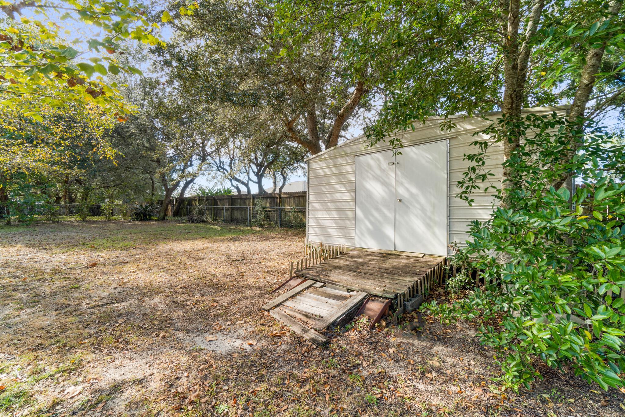 NO RECORDED SUBDIVISION - Residential