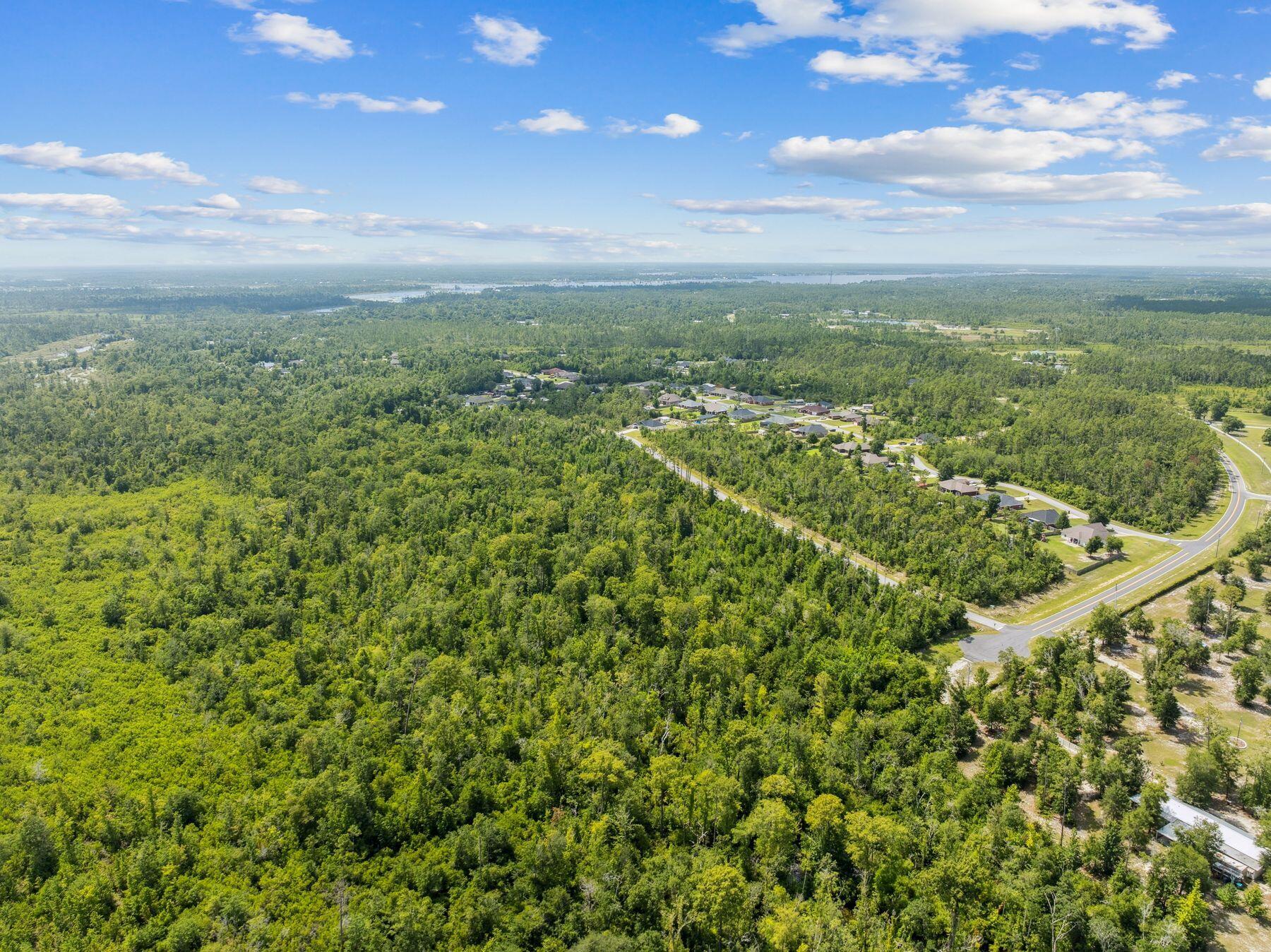CEDAR CREEK CHASE - Land