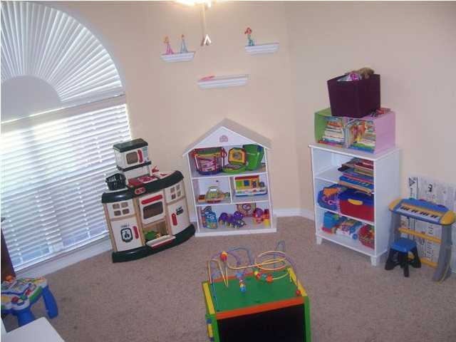 HOLLEY BY THE SEA - Residential Lease
