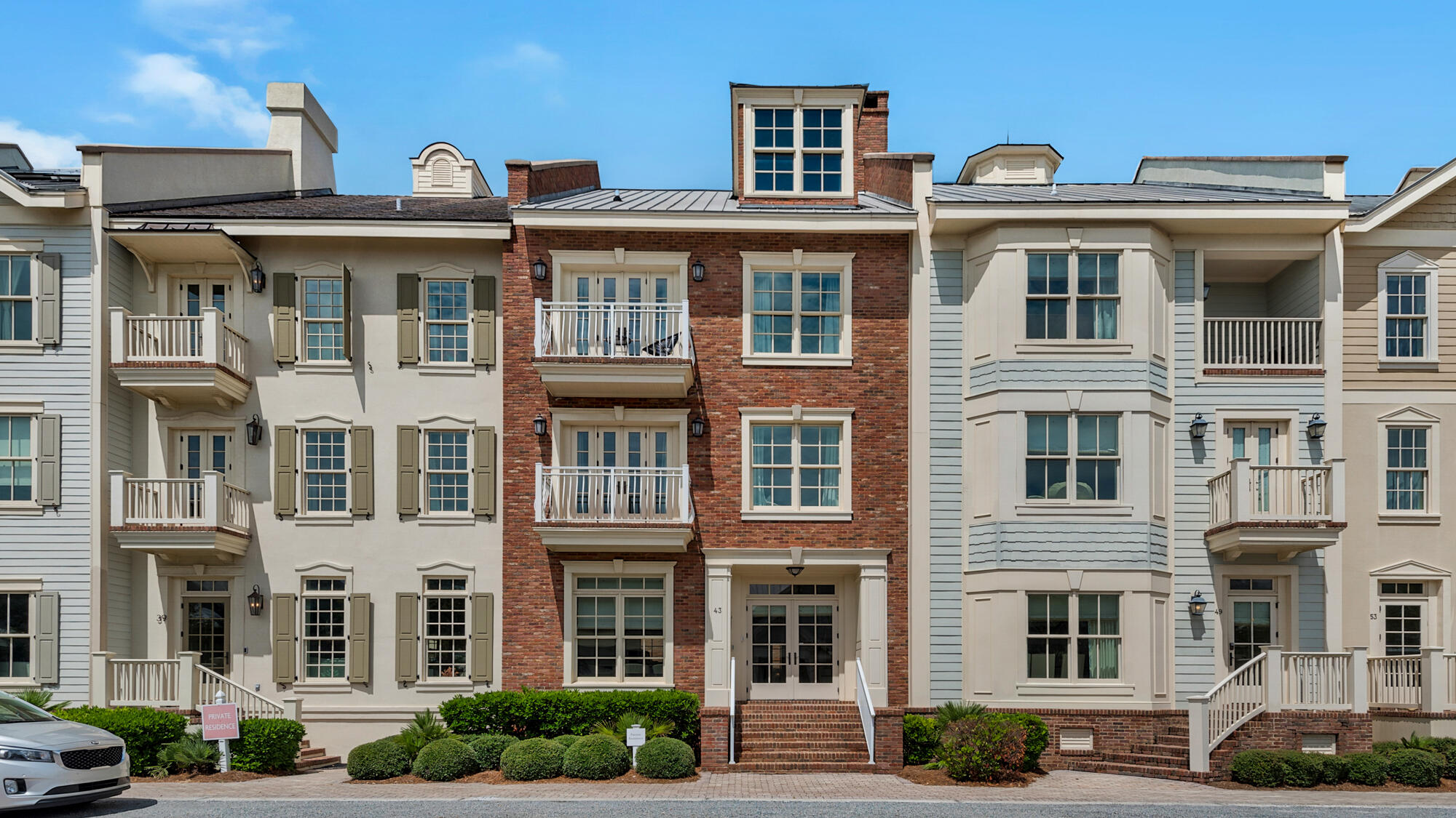 PROMINENCE/LUXURY TOWNHOMES - Residential