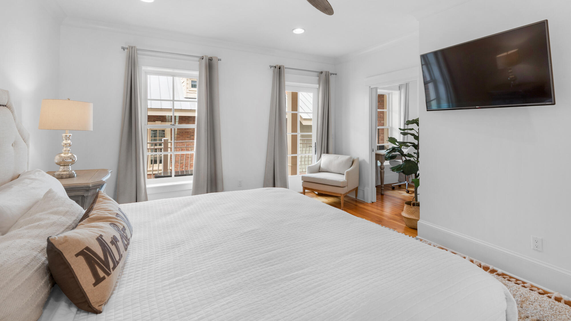 PROMINENCE/LUXURY TOWNHOMES - Residential