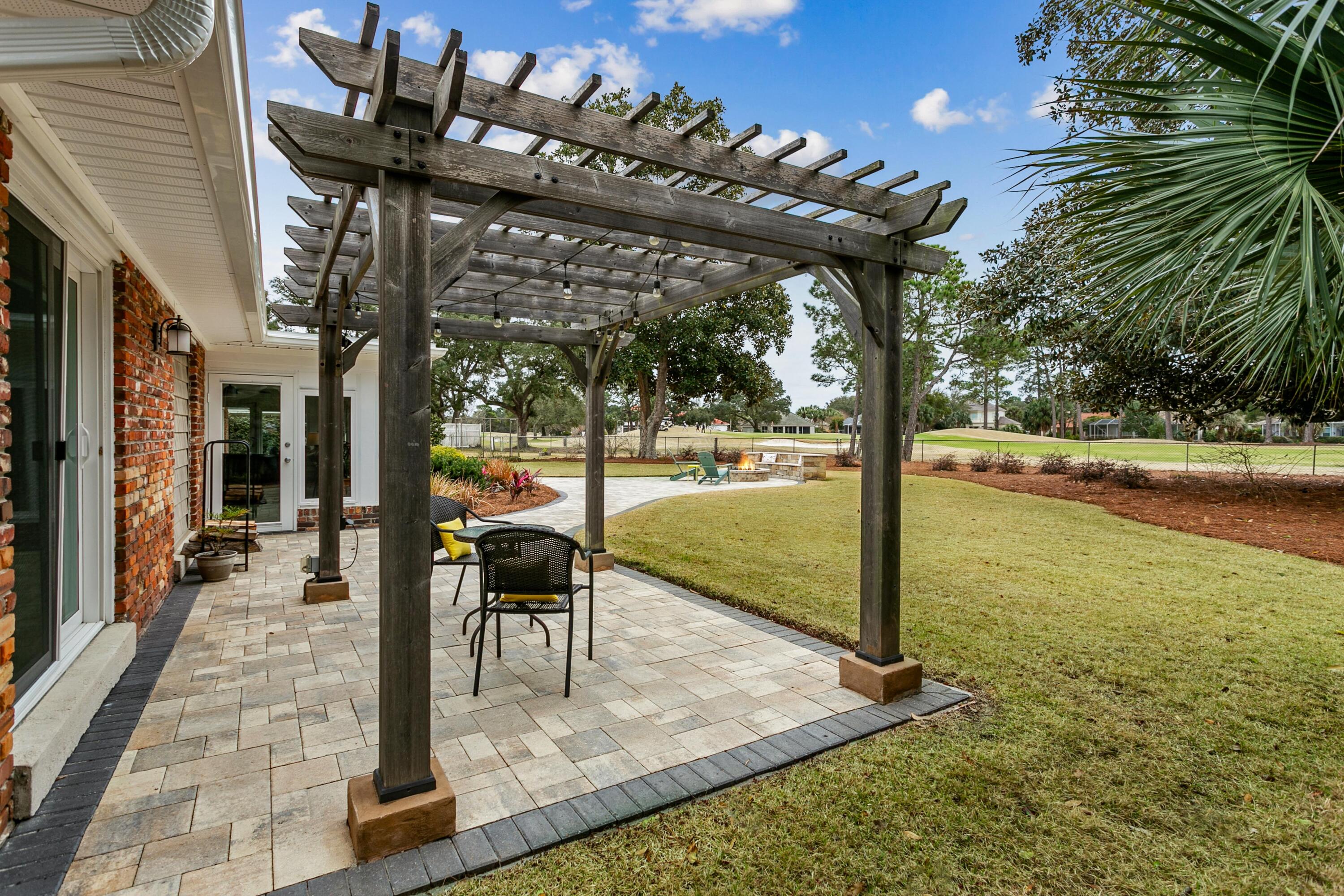LAKE LORRAINE ESTATES - Residential