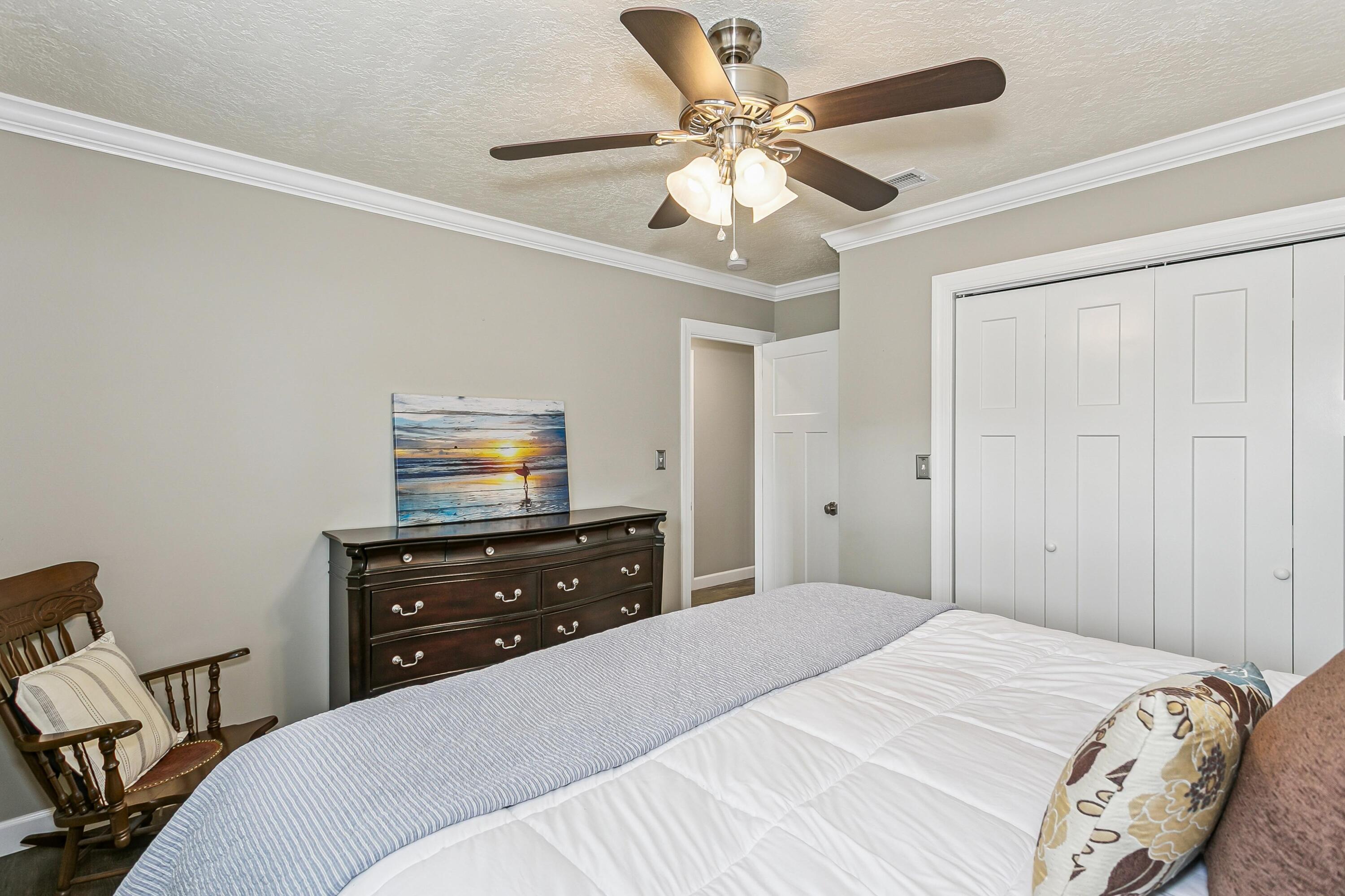 LAKE LORRAINE ESTATES - Residential