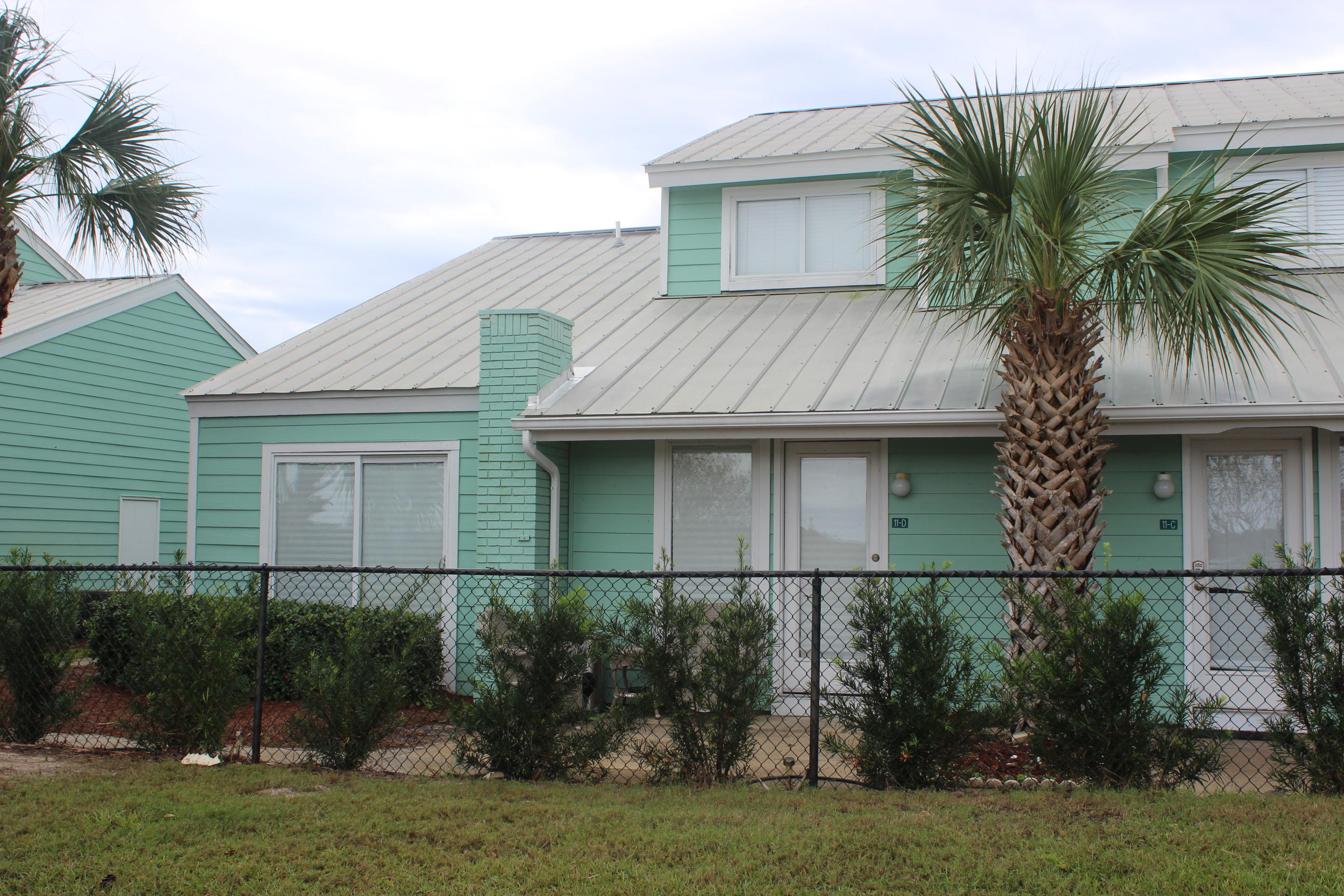 SEA CABINS T/H - Residential