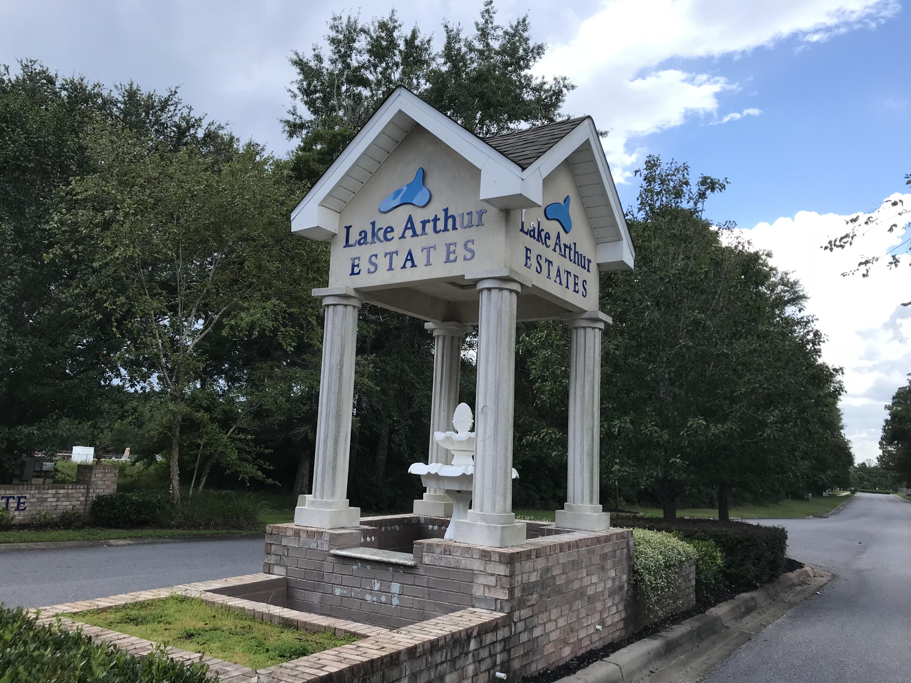 LAKE ARTHUR ESTATES - Land