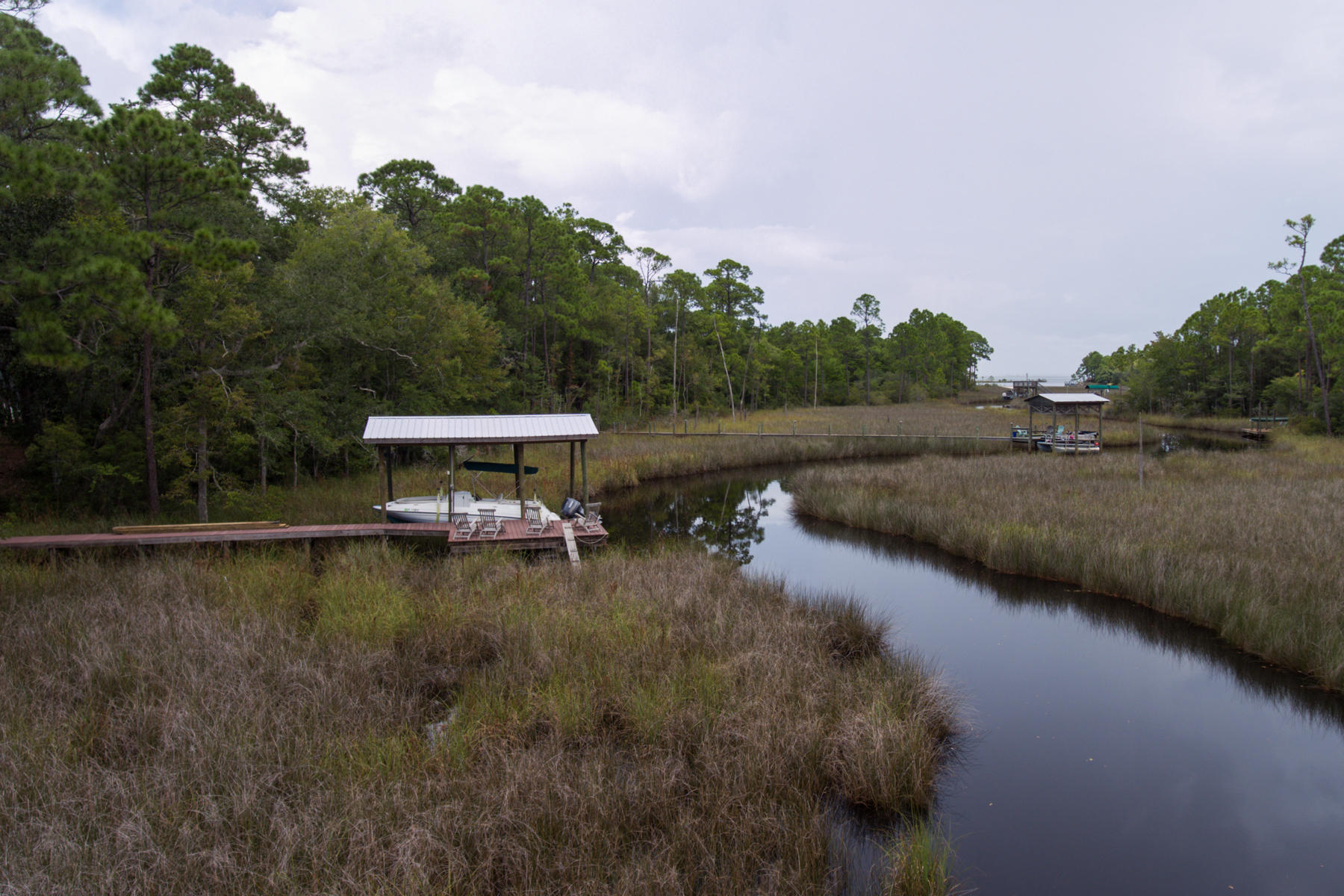 WOODLAND BAYOU ESTATES - Residential