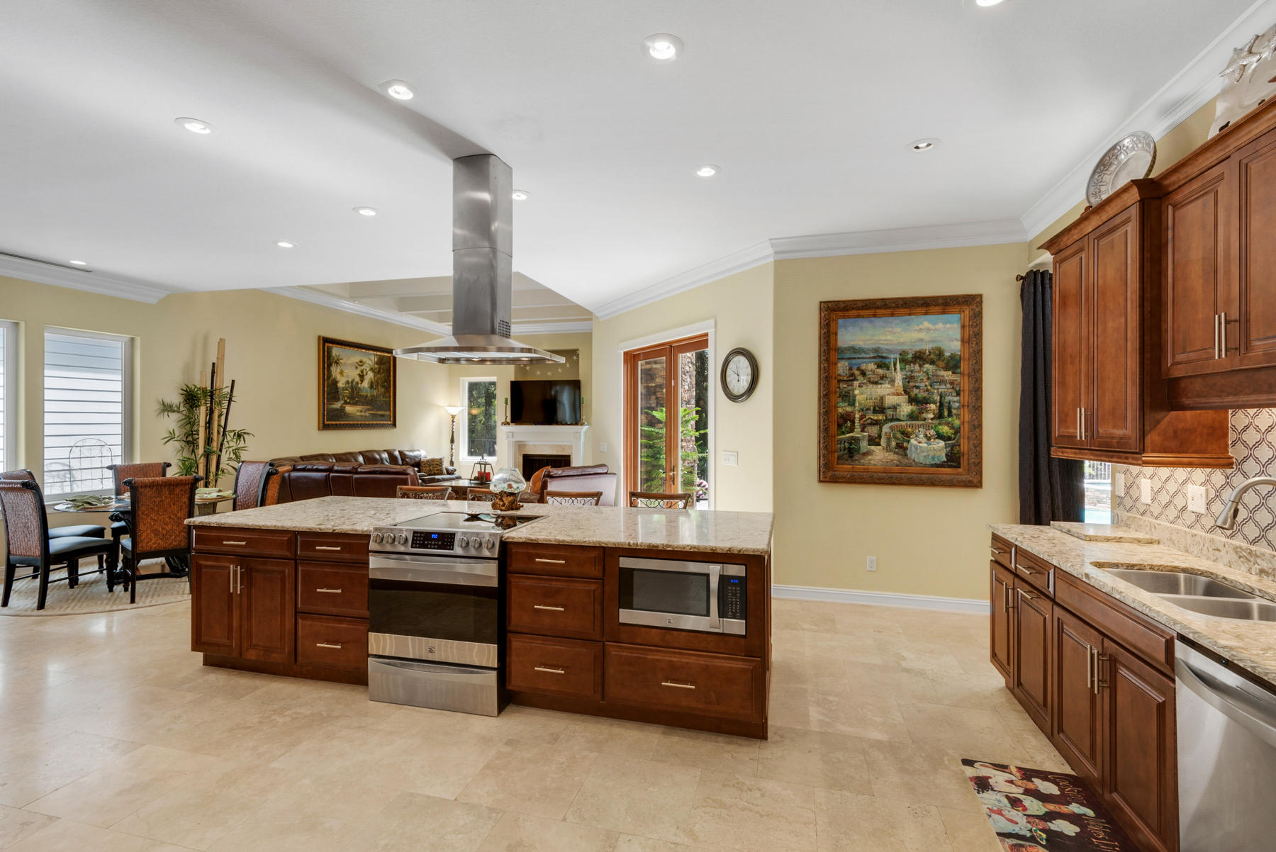 WOODLAND BAYOU ESTATES - Residential