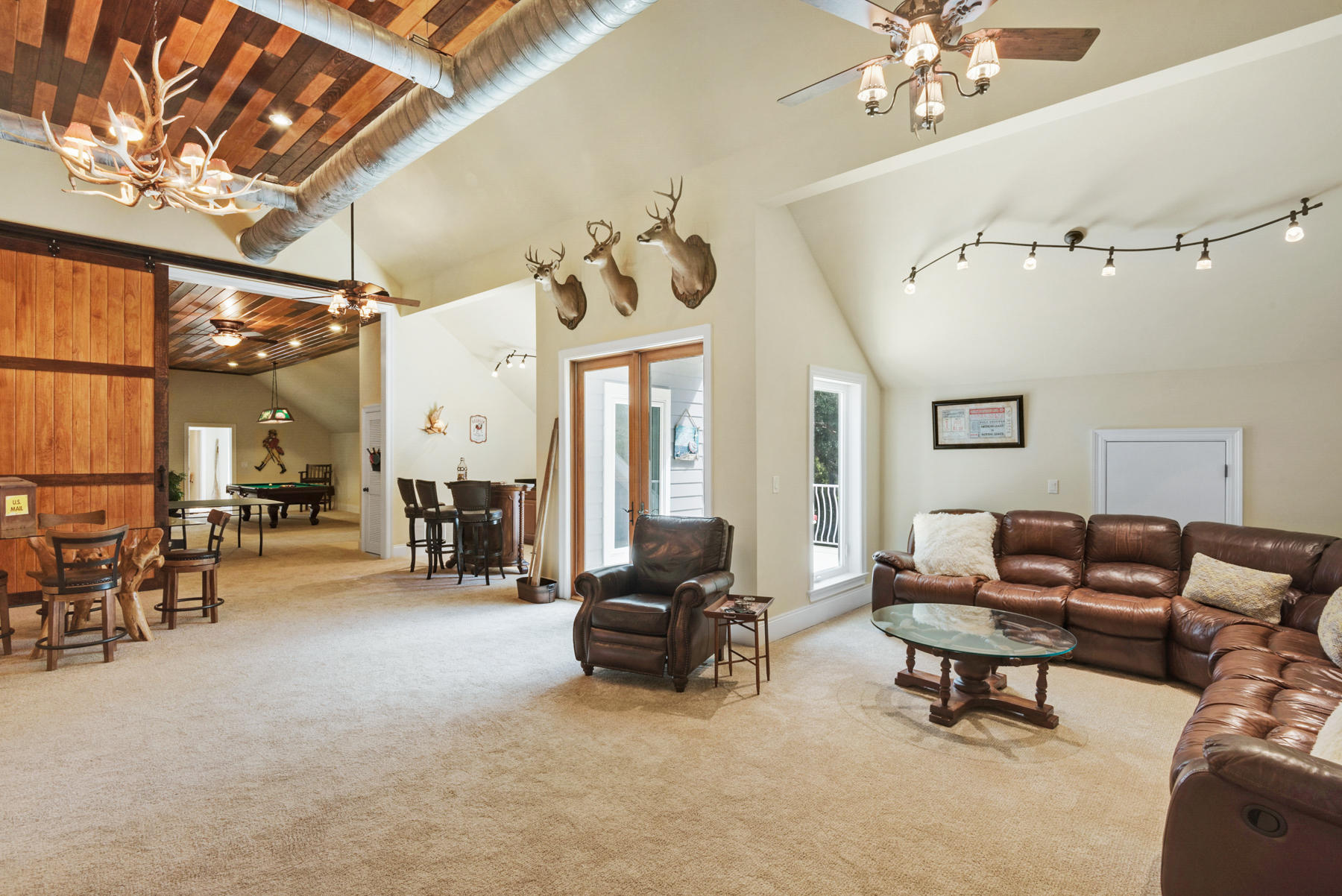 WOODLAND BAYOU ESTATES - Residential