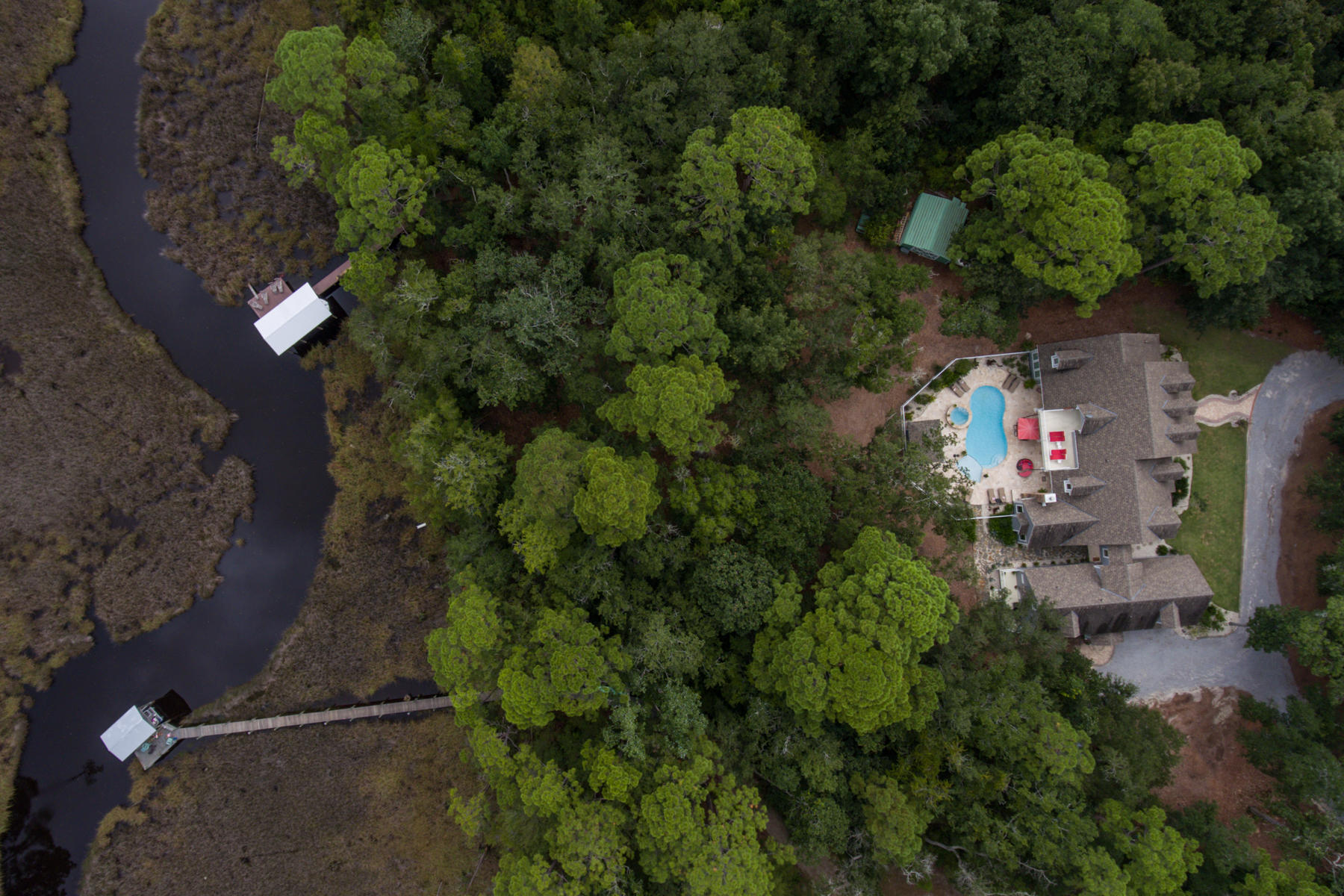 WOODLAND BAYOU ESTATES - Residential