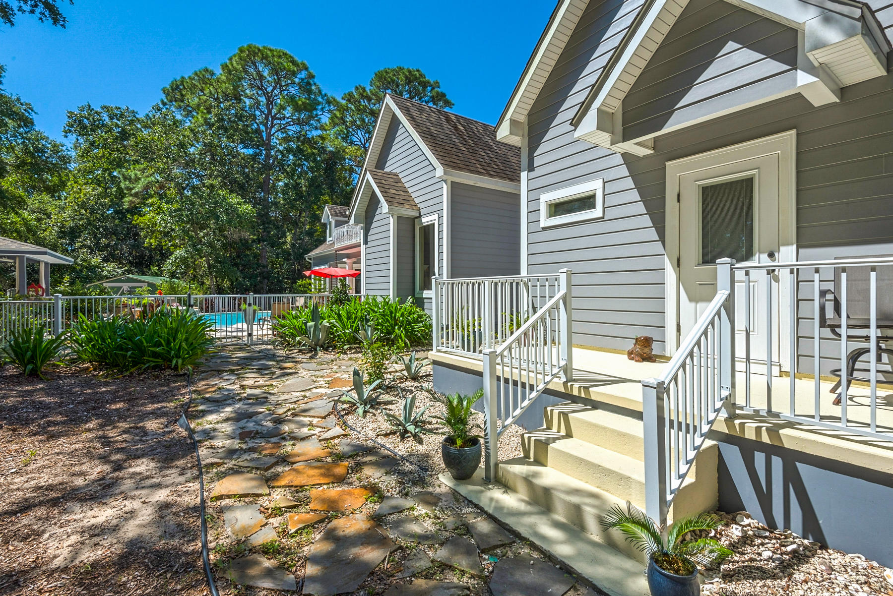 WOODLAND BAYOU ESTATES - Residential