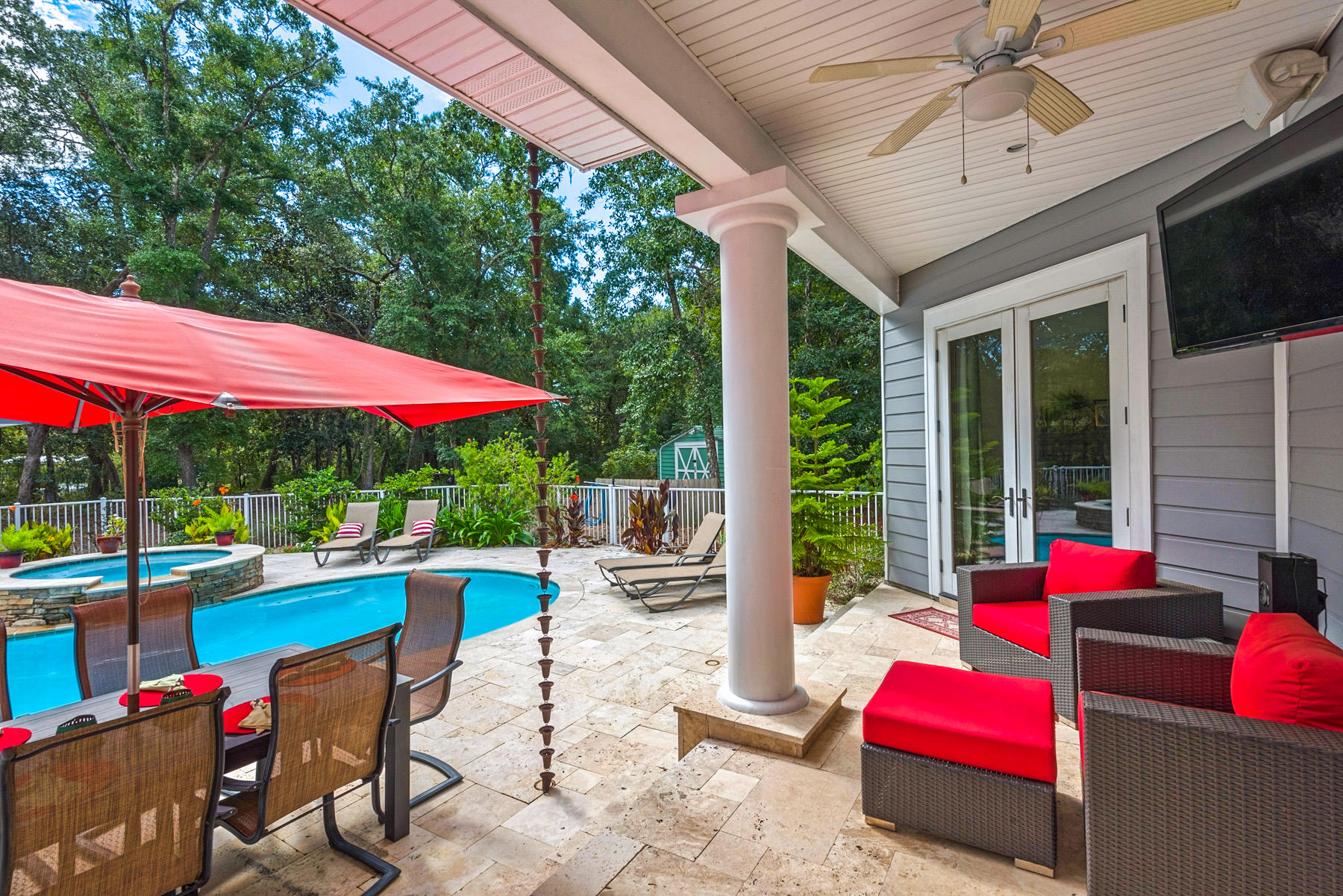WOODLAND BAYOU ESTATES - Residential