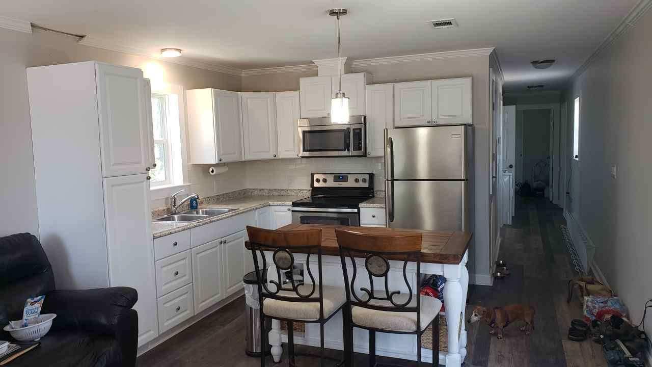 BAYOU PINES UNREC - Residential Lease