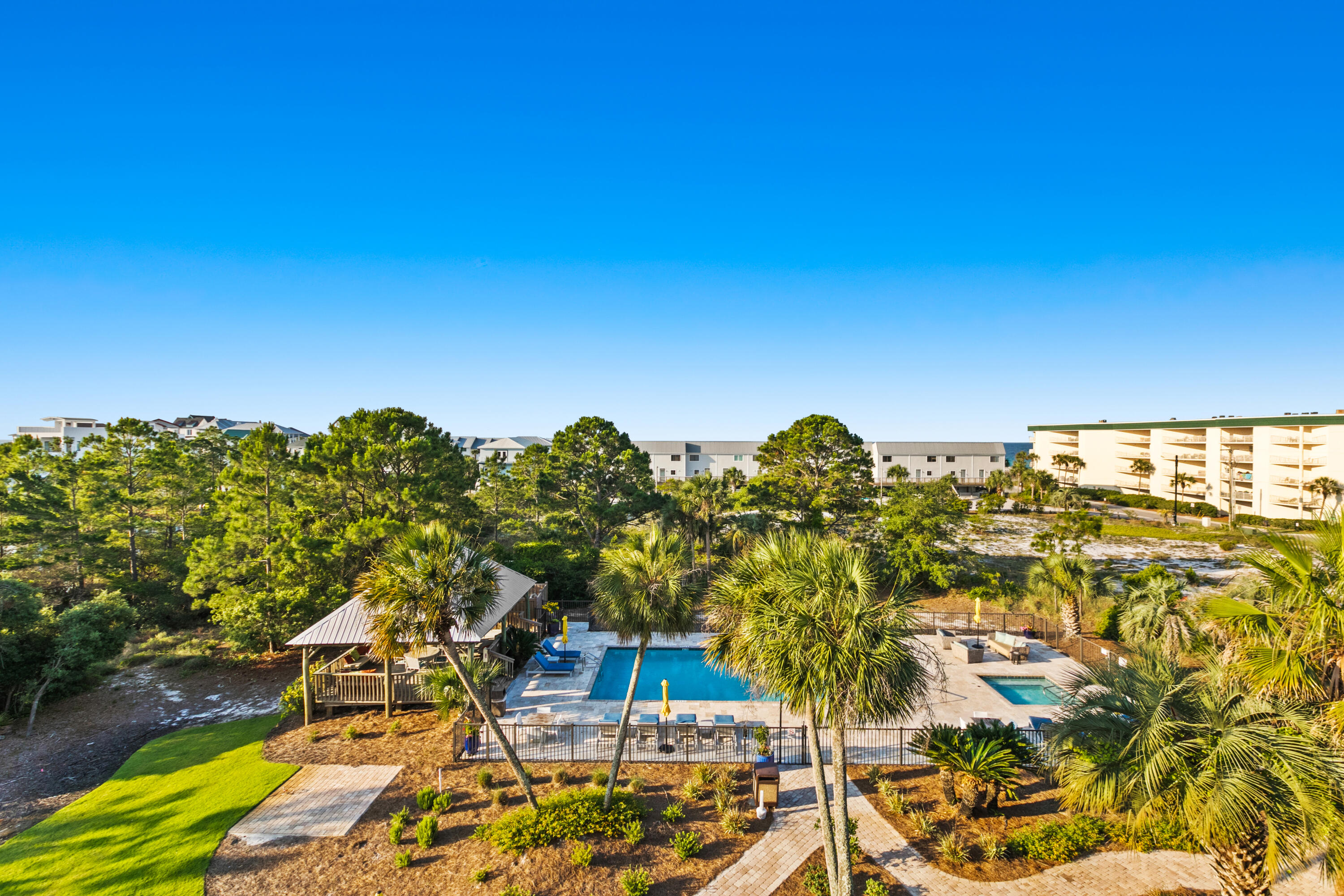 BEACHFRONT 2 PH 1 - Residential