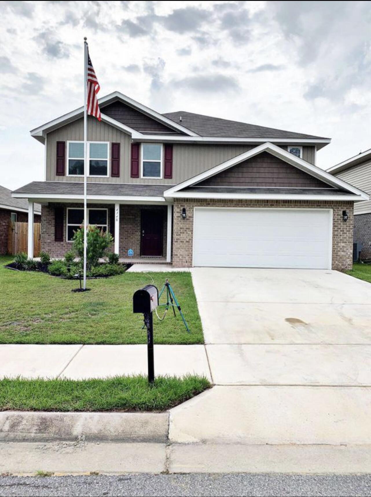 MONTICELLO ESTATES - Residential Lease