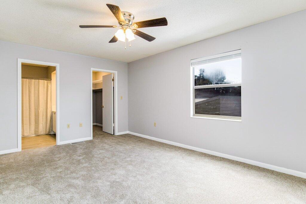 DONLABROOK GARDYNS - Residential Lease