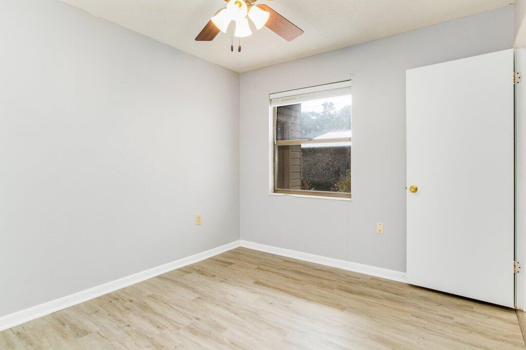 DONLABROOK GARDYNS - Residential Lease