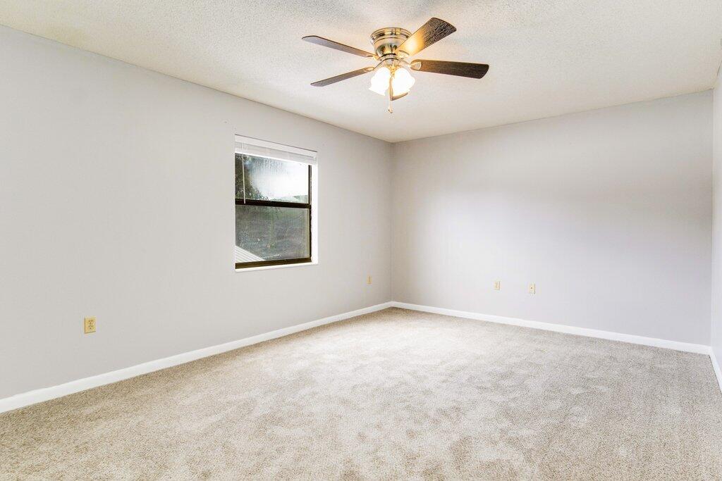 DONLABROOK GARDYNS - Residential Lease