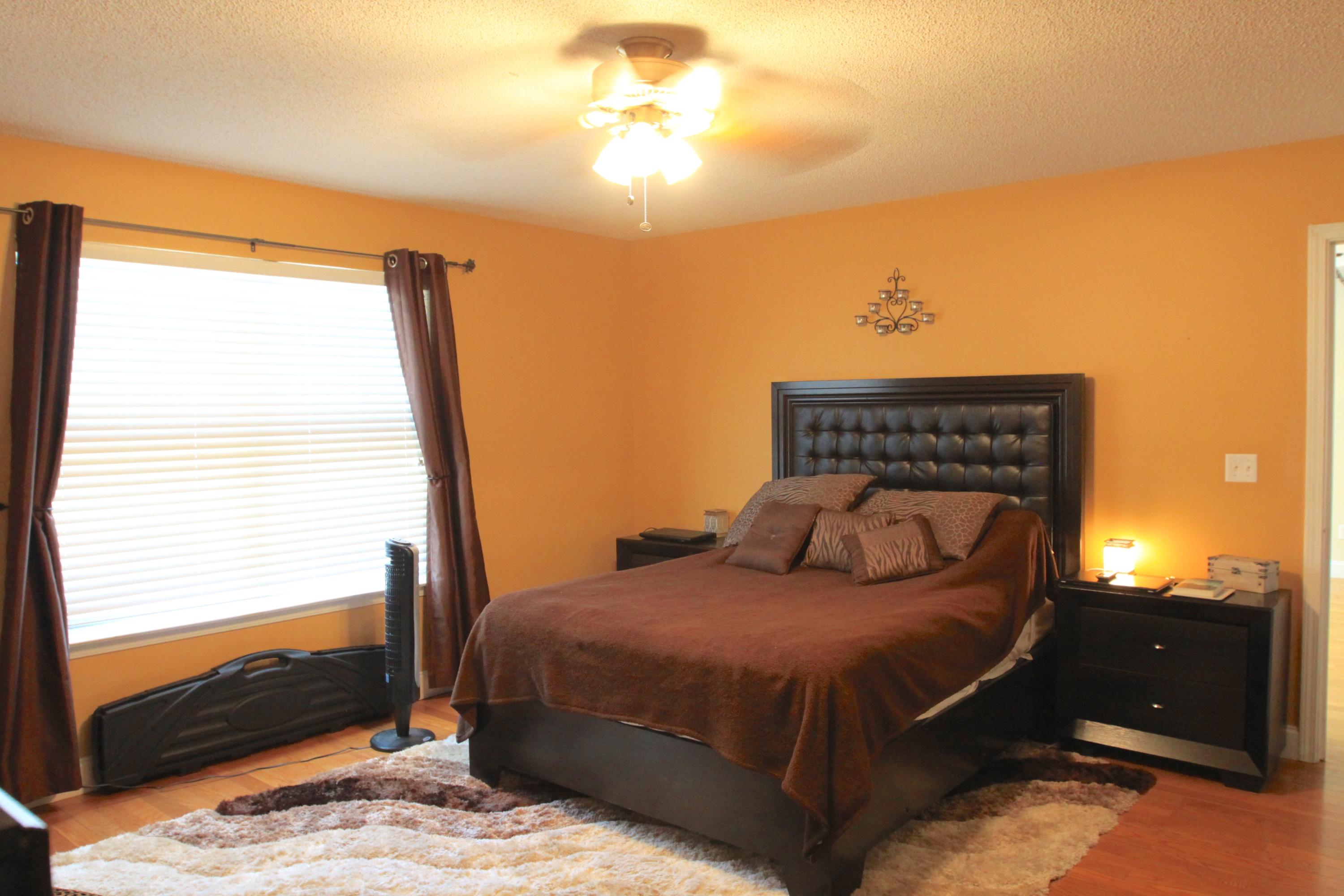 SAILBOAT COVE S/D - Residential Lease