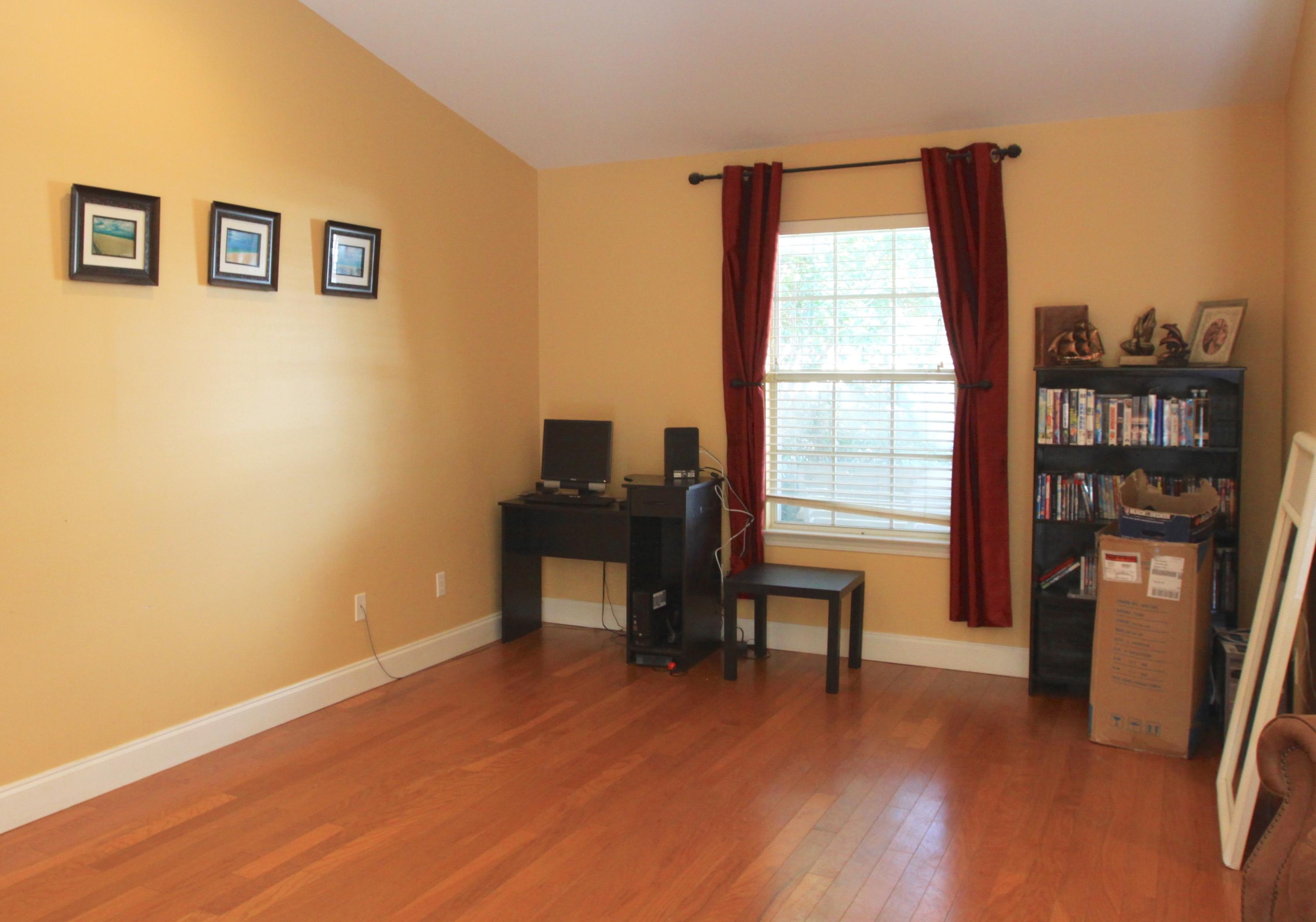 SAILBOAT COVE S/D - Residential Lease