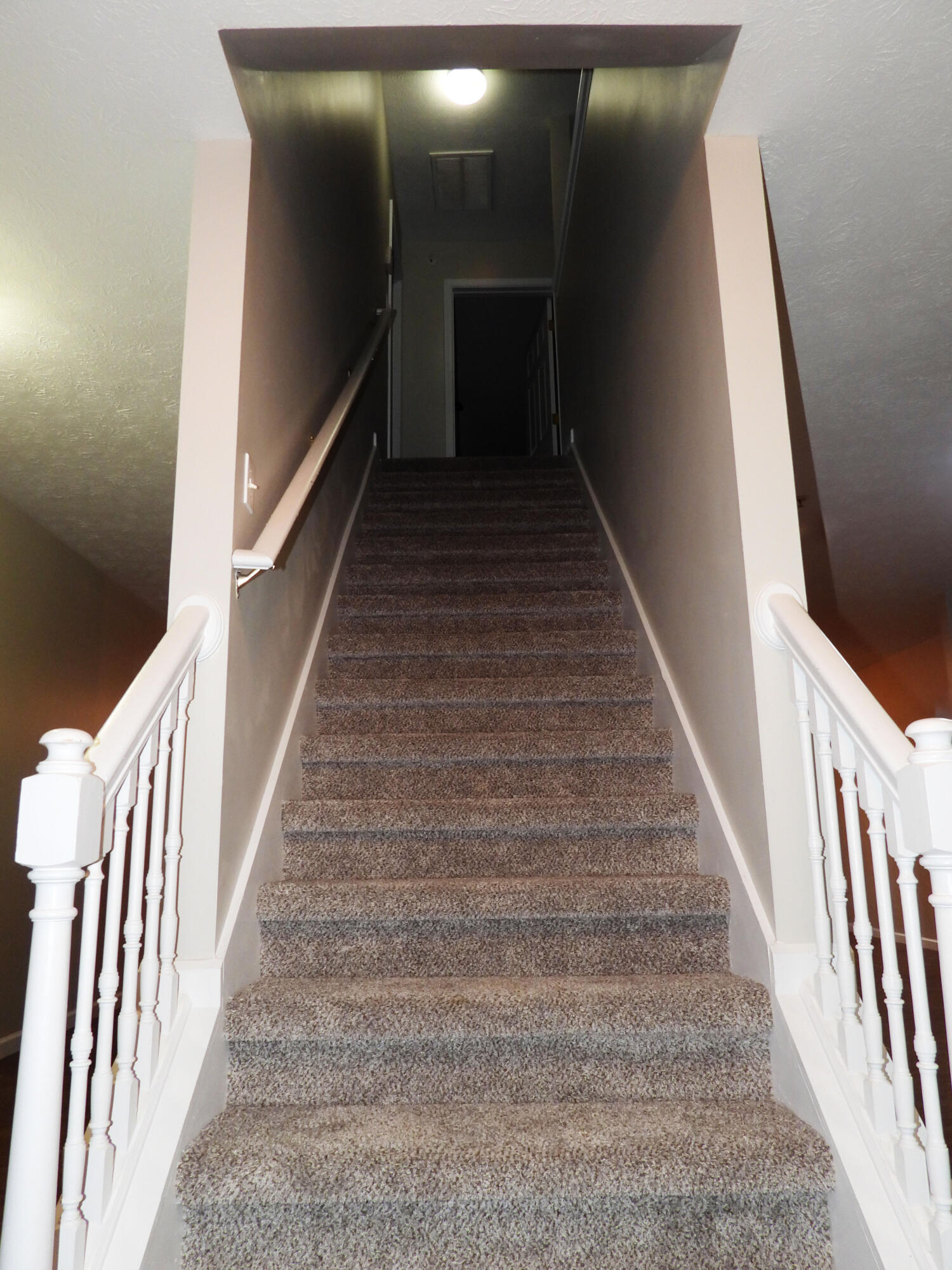 ROLLING PINES - Residential Lease