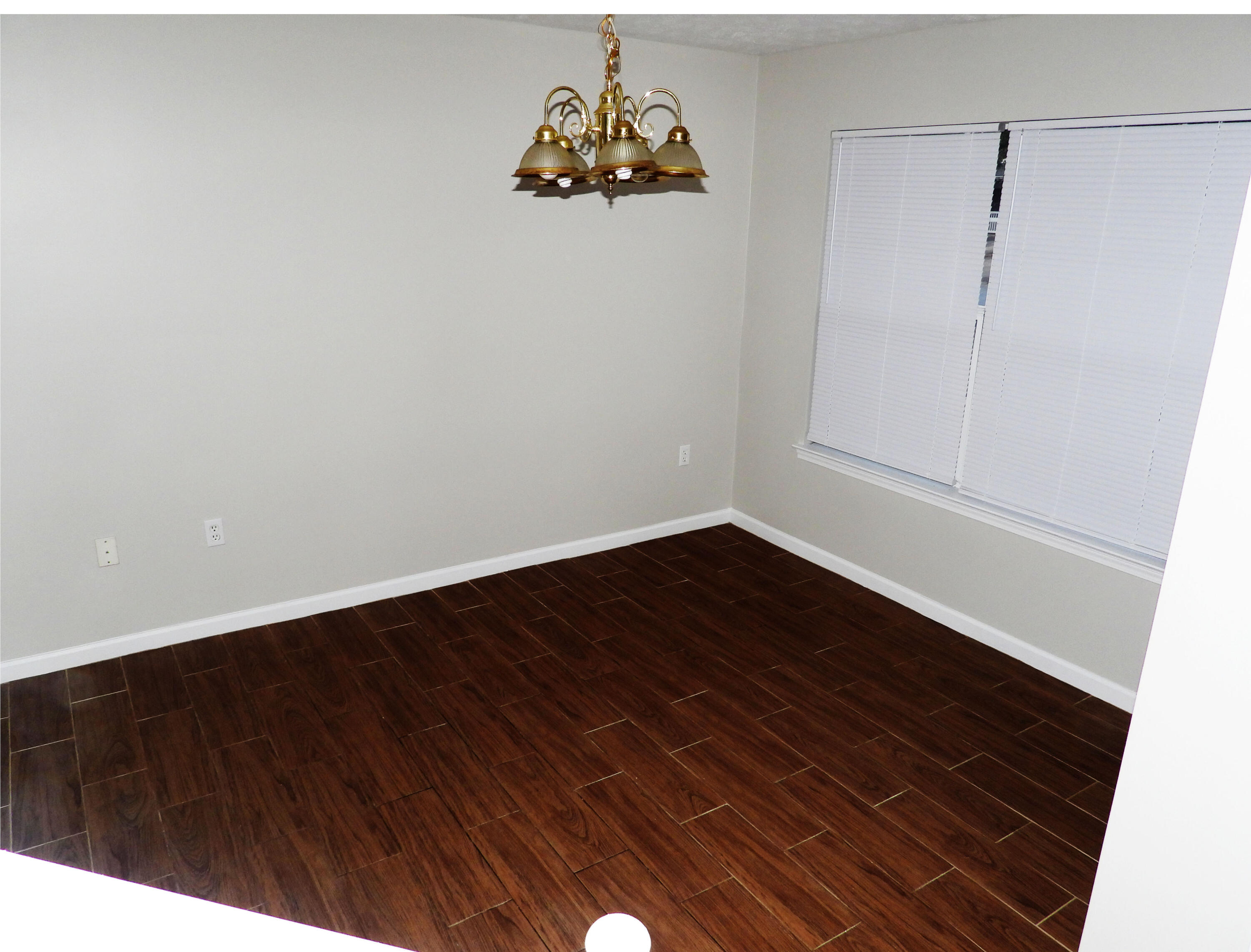 ROLLING PINES - Residential Lease
