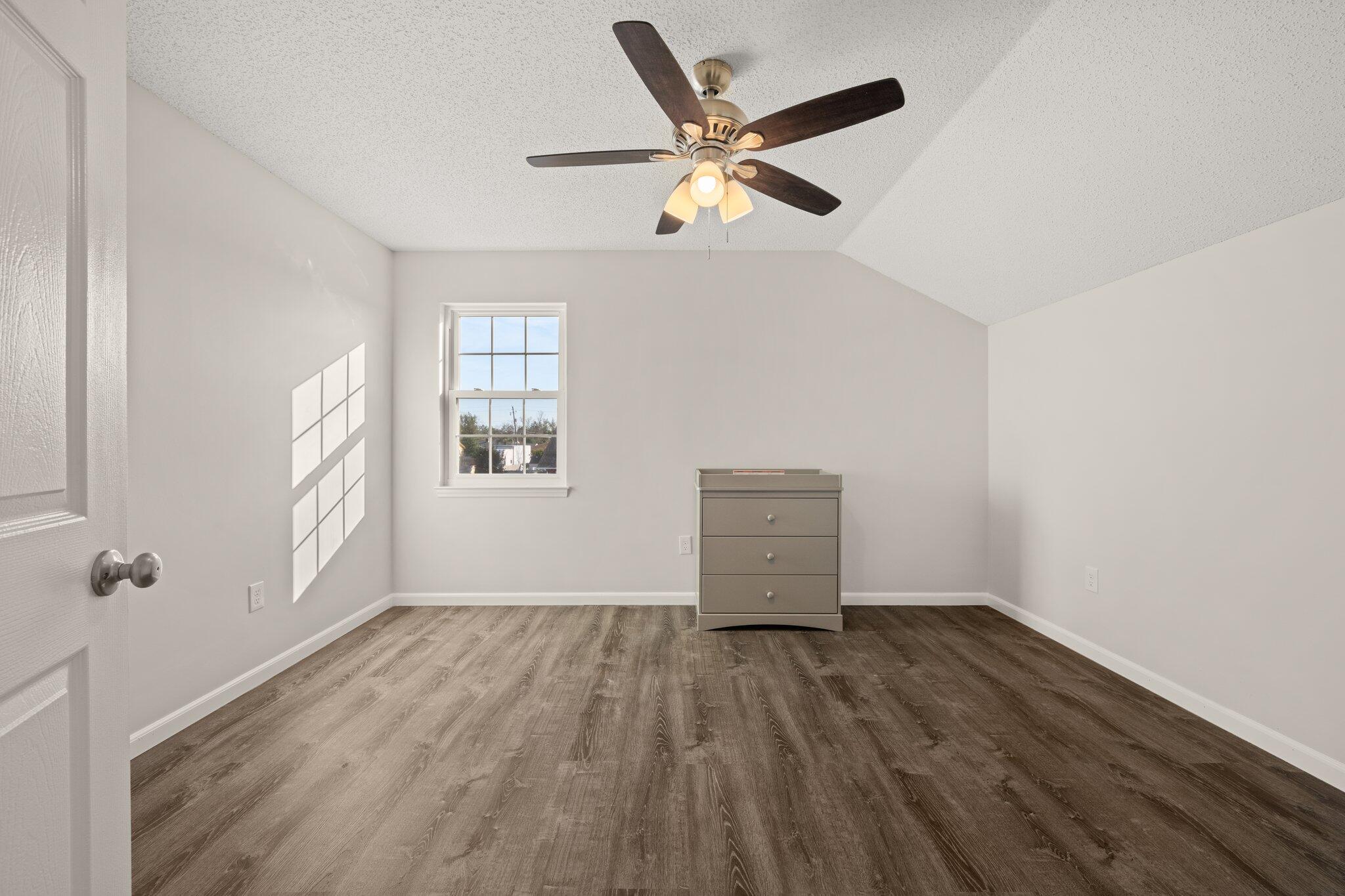 NORTHSHORE ADDN PH 3 - Residential