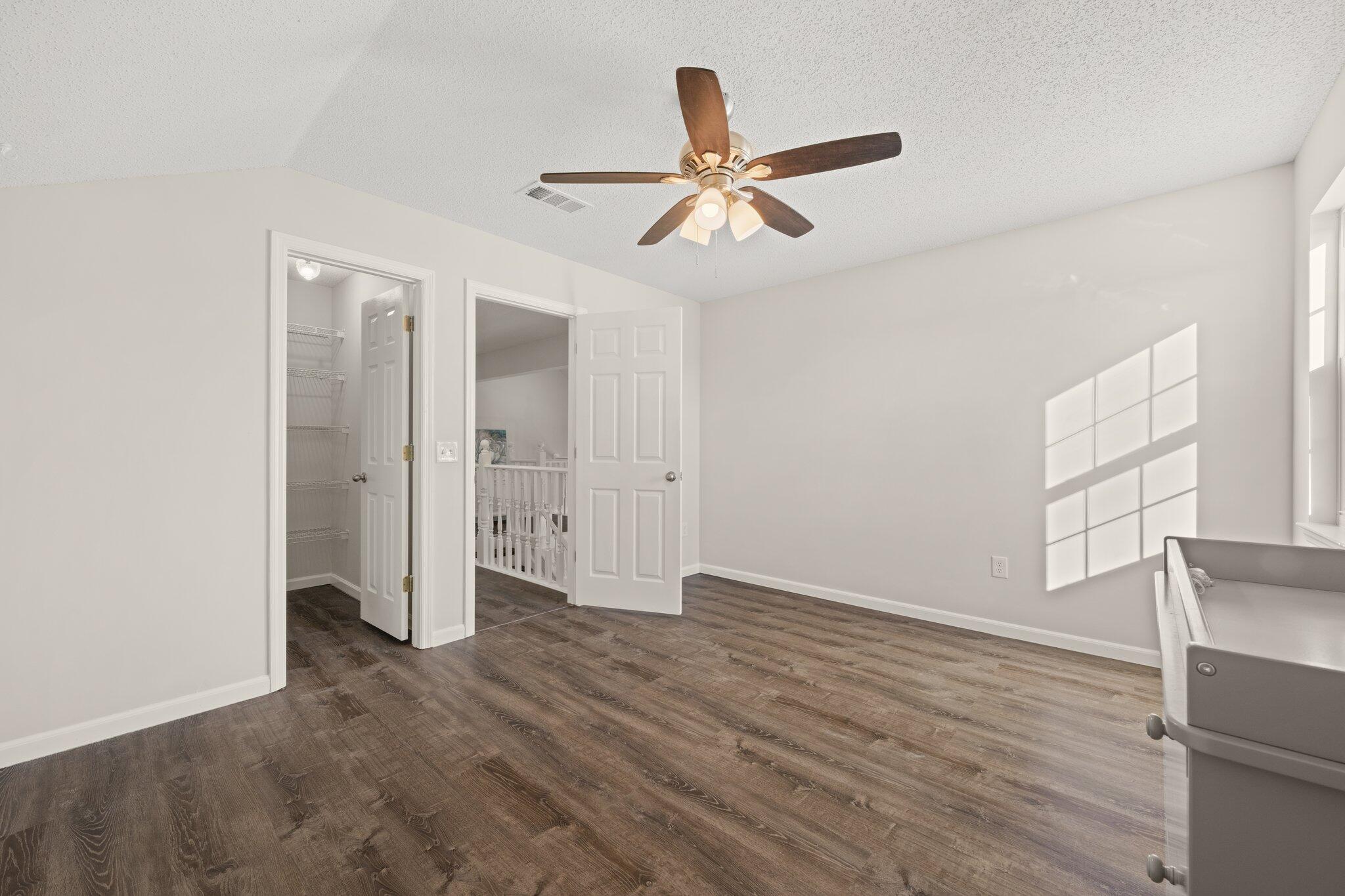 NORTHSHORE ADDN PH 3 - Residential