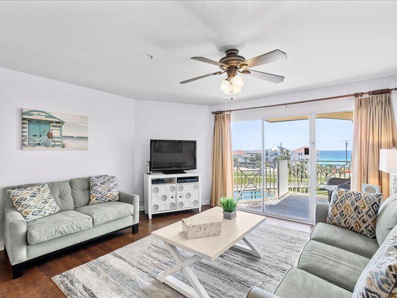 AMALFI COAST RESORT - Residential Lease