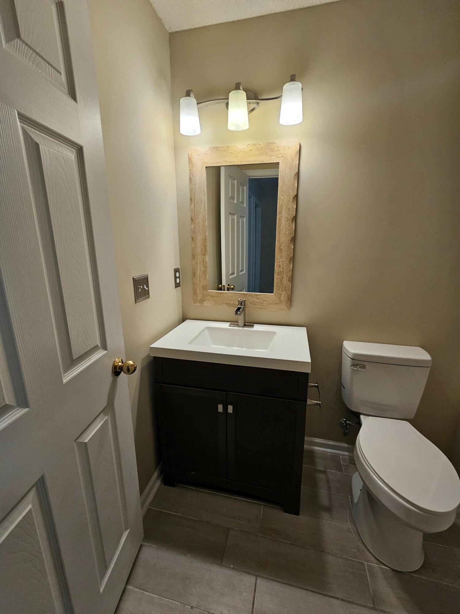 ROLLING PINES - Residential Lease