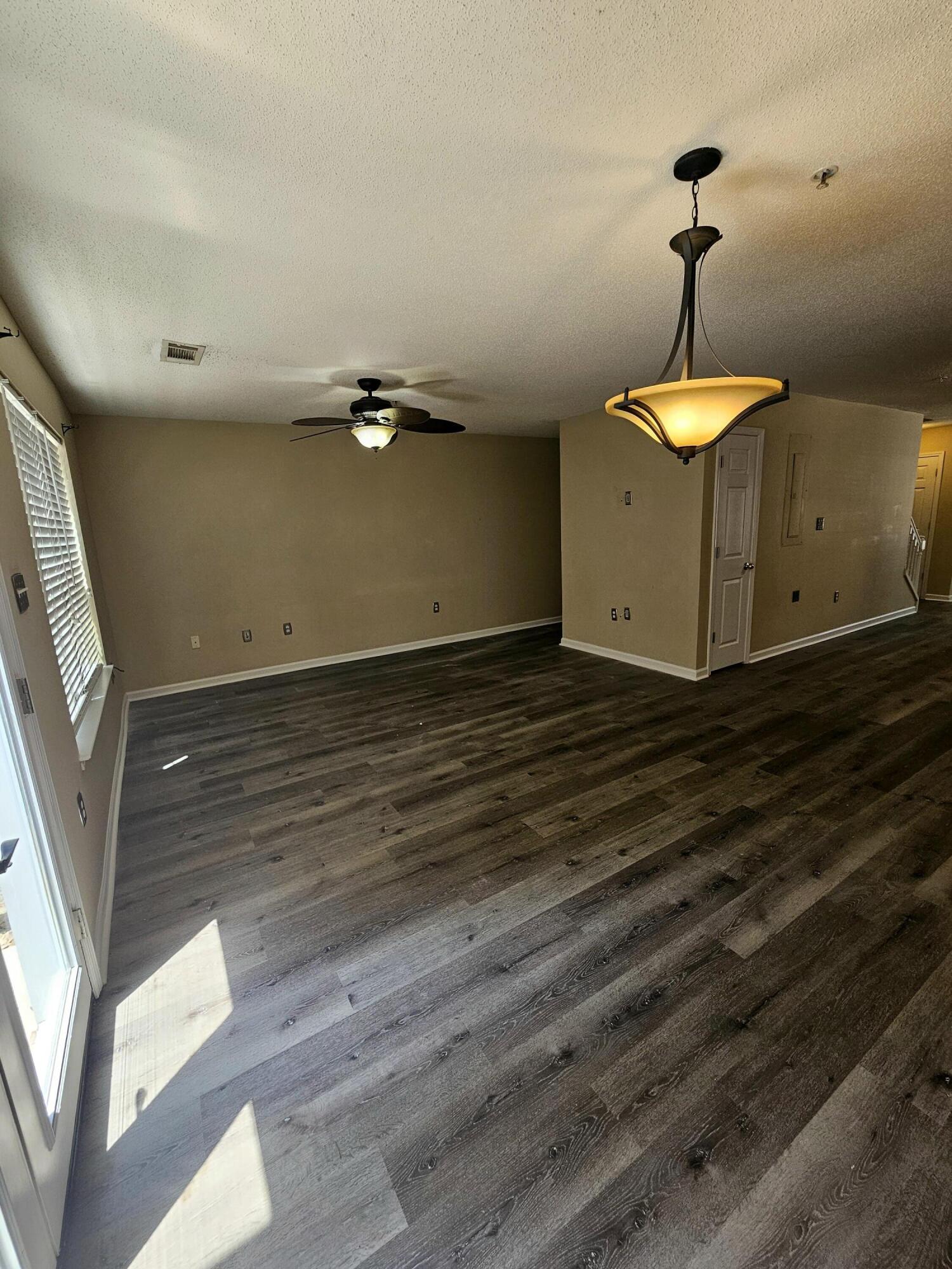 ROLLING PINES - Residential Lease