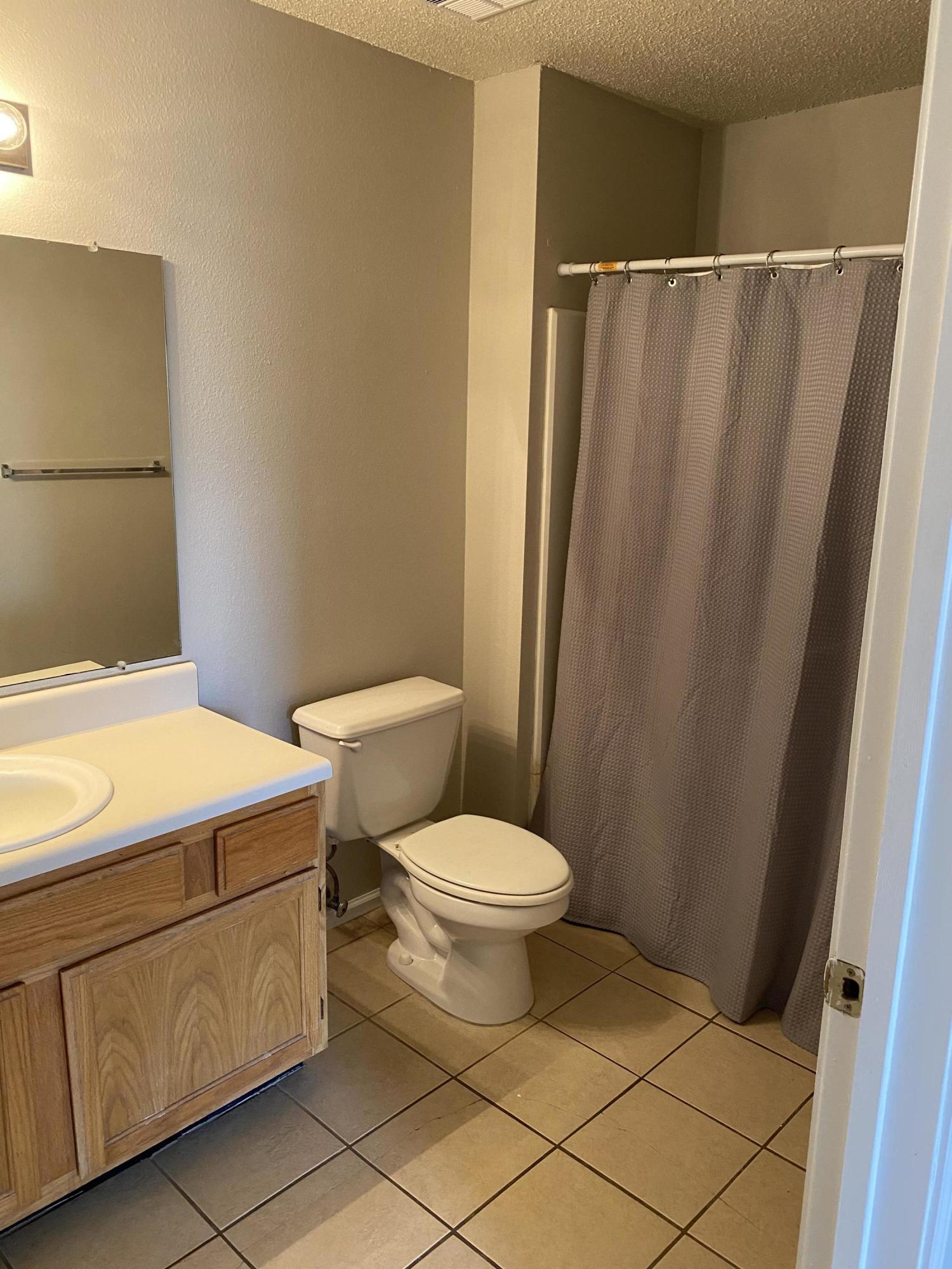 INDIAN LAKE PH 1 - Residential Lease