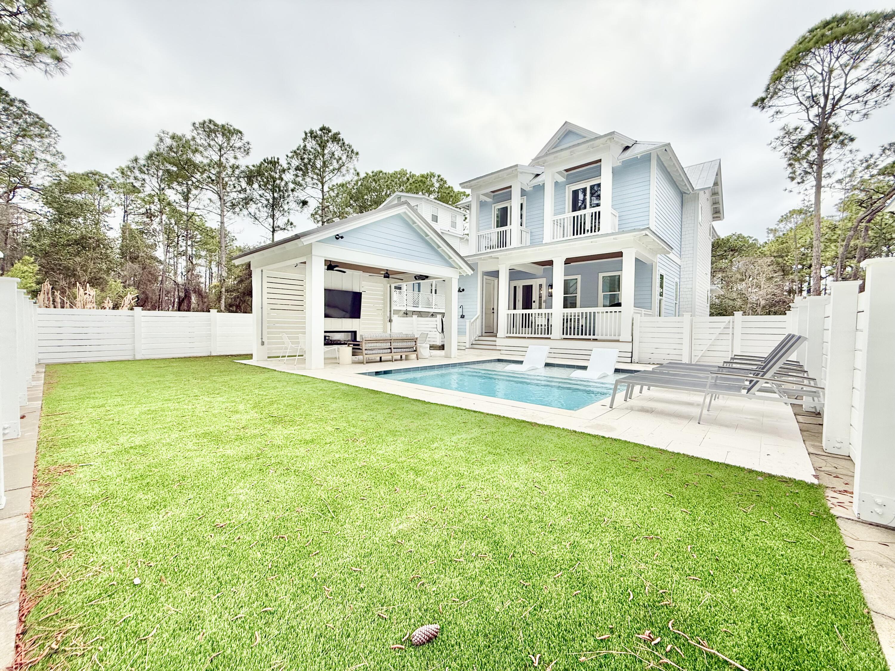 GULF SHORE MANOR - Residential