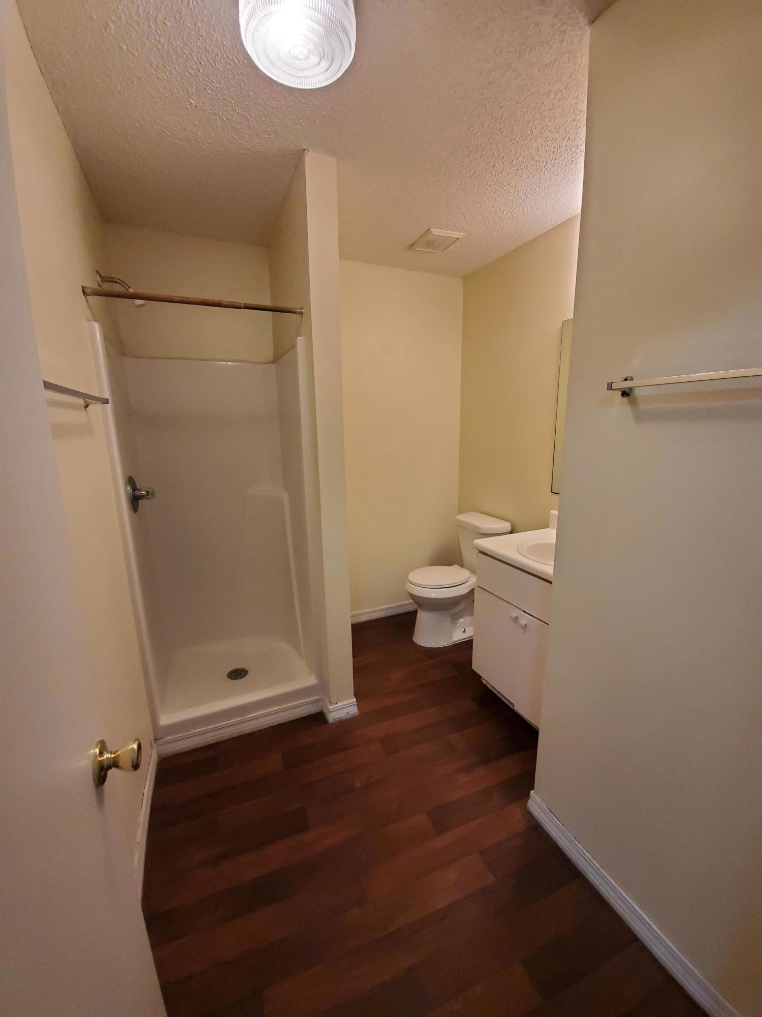 LIVE OAK - Residential Lease