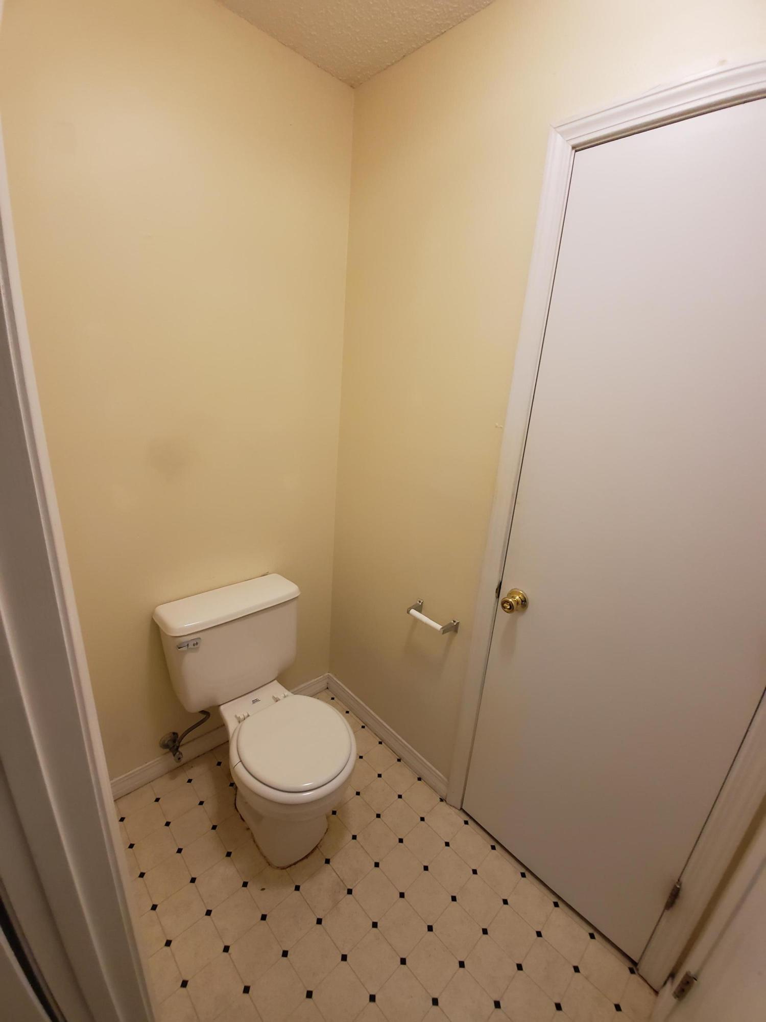LIVE OAK - Residential Lease