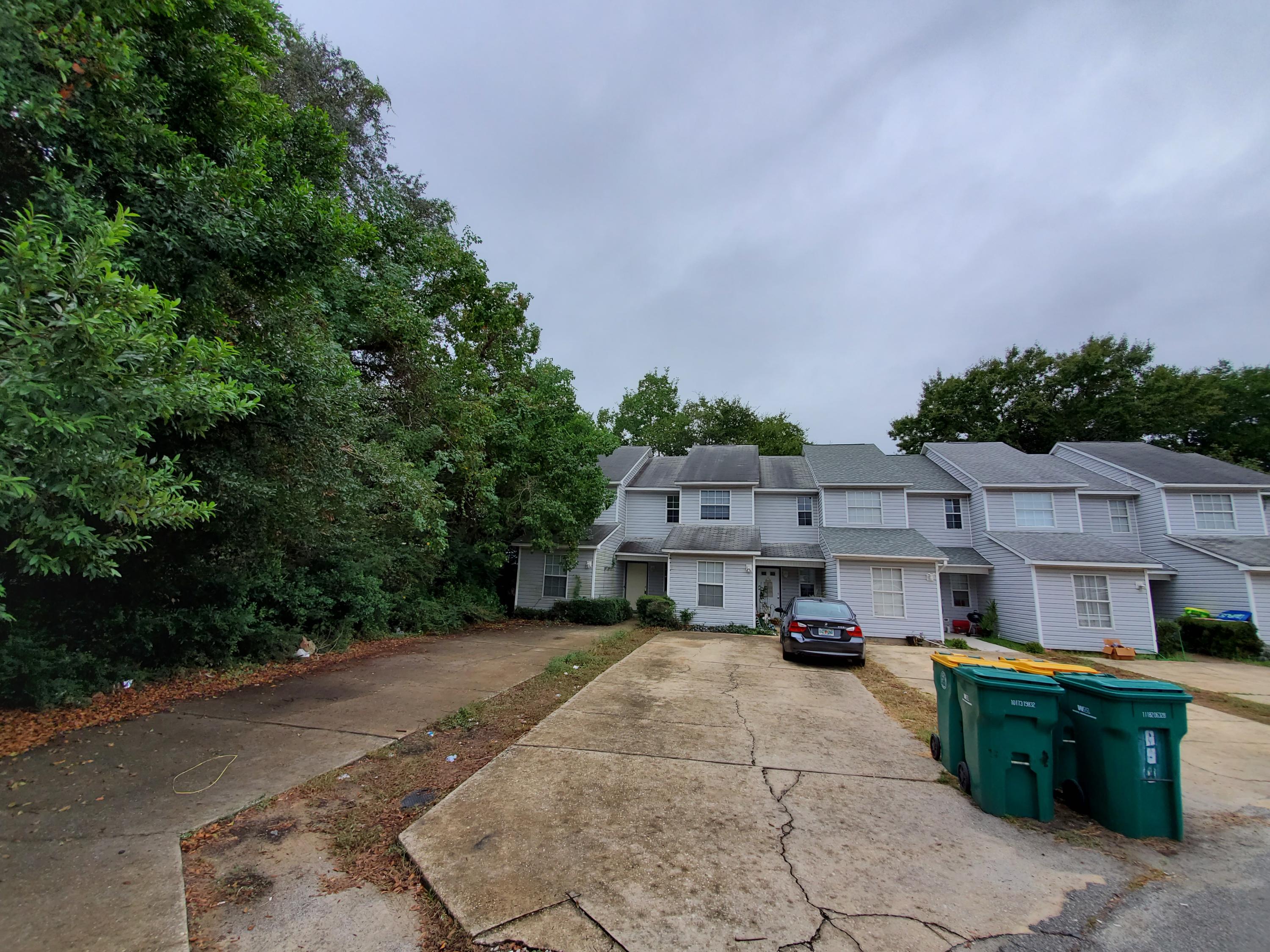 LIVE OAK - Residential Lease