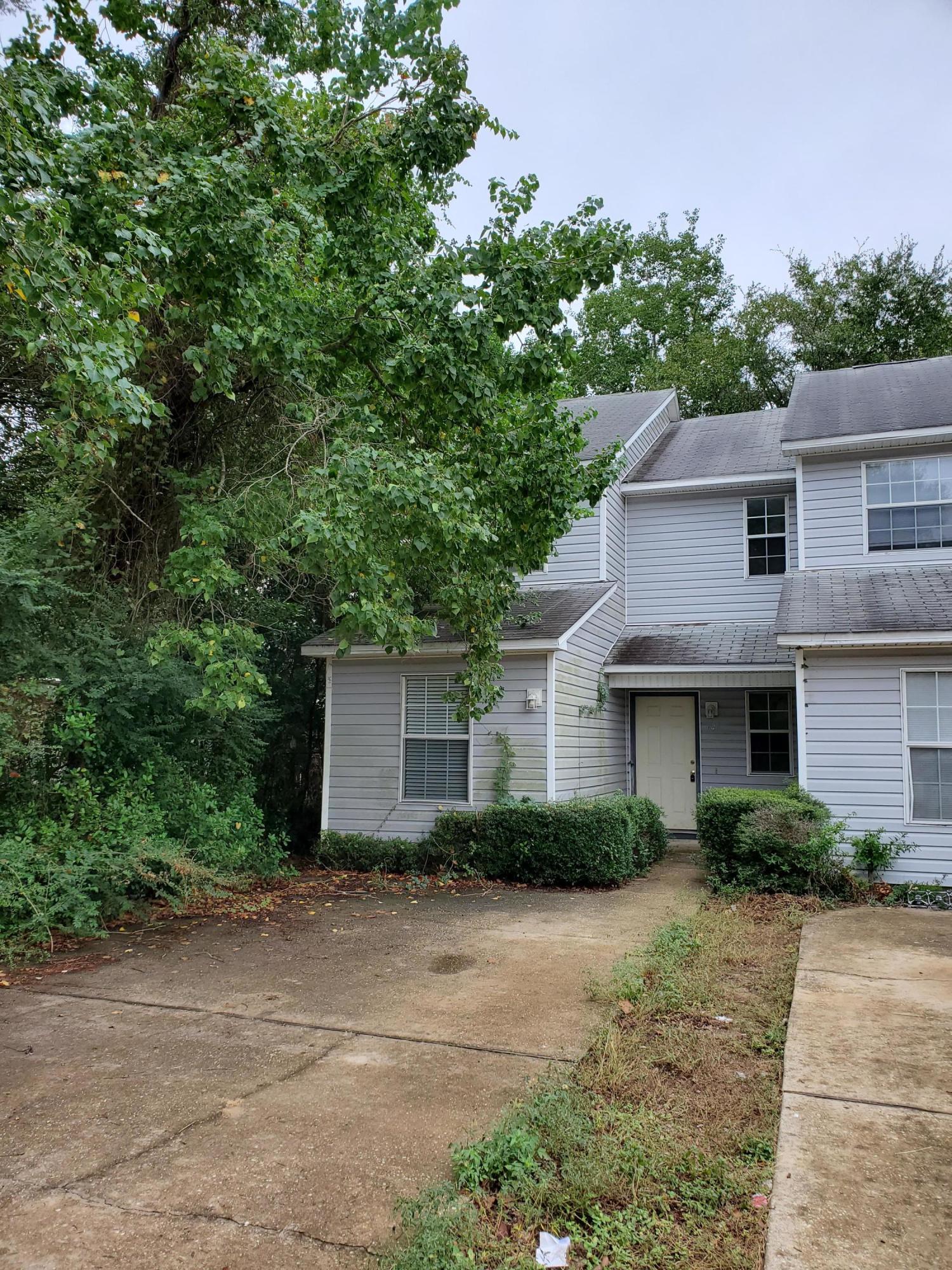 LIVE OAK - Residential Lease