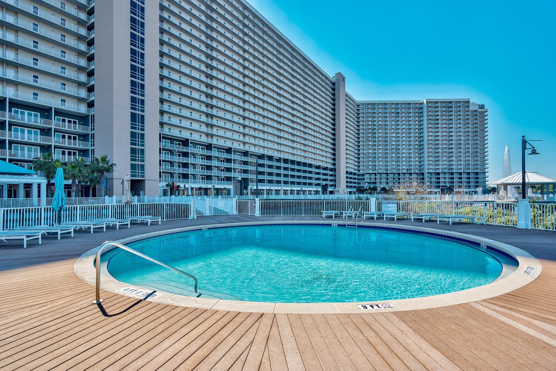 Laketown Wharf - Residential