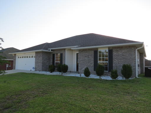 Available 04/15/2019.......Lee Farm SD presents newer home with 4 bedrooms and 2 baths in split floor plan. Easy commute to all bases, beaches & shopping. Tile floors, granite counter tops in kitchen, vaulted ceiling in main living room, double vanity in master bath and garden tub and walk in closets. Great curb appeal, 2 car garage, and fenced back yard. Additional bedrooms are spacious and separate dining area. This is an open concept floor plan so large furniture is okay. No inside smoking. Pets may be allowed with a $400 non refundable pet fee and owner approval. Sorry no cats due to allergies in the home.