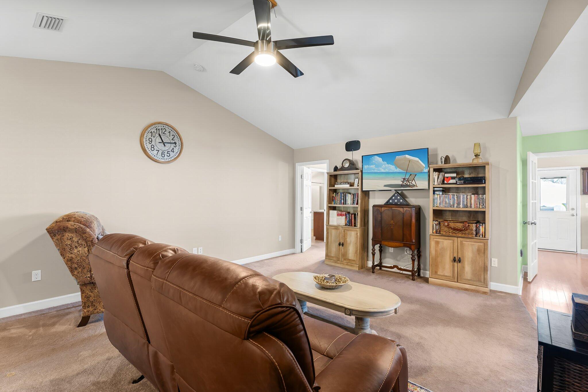 MAGNOLIA BAYE - Residential
