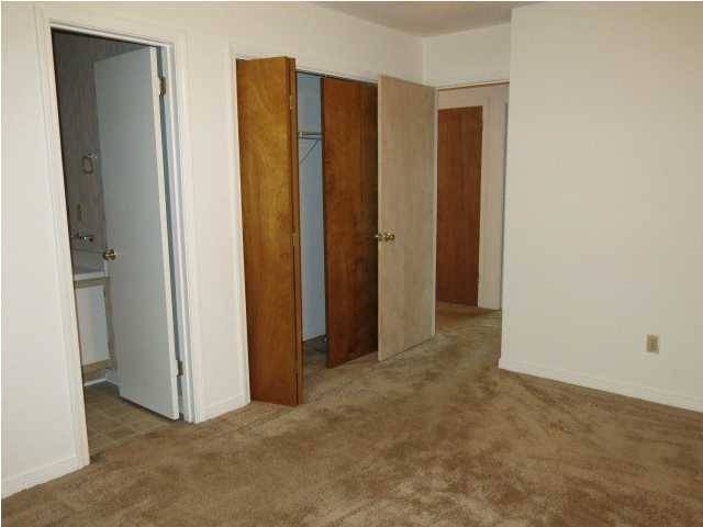 BRADFORD PLACE APT S/D - Residential Lease