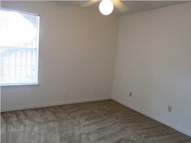 BRADFORD PLACE APT S/D - Residential Lease