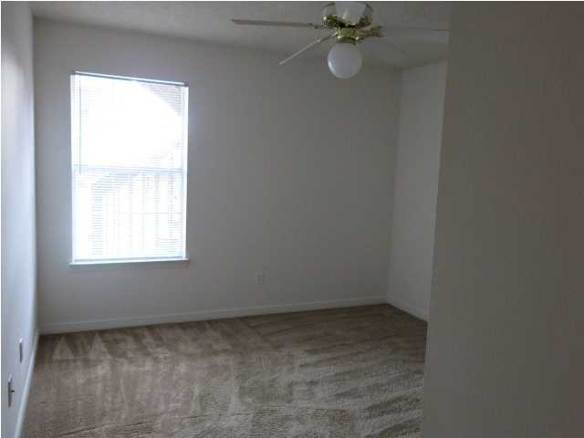 BRADFORD PLACE APT S/D - Residential Lease