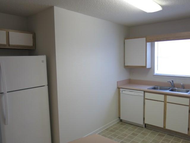 BRADFORD PLACE APT S/D - Residential Lease