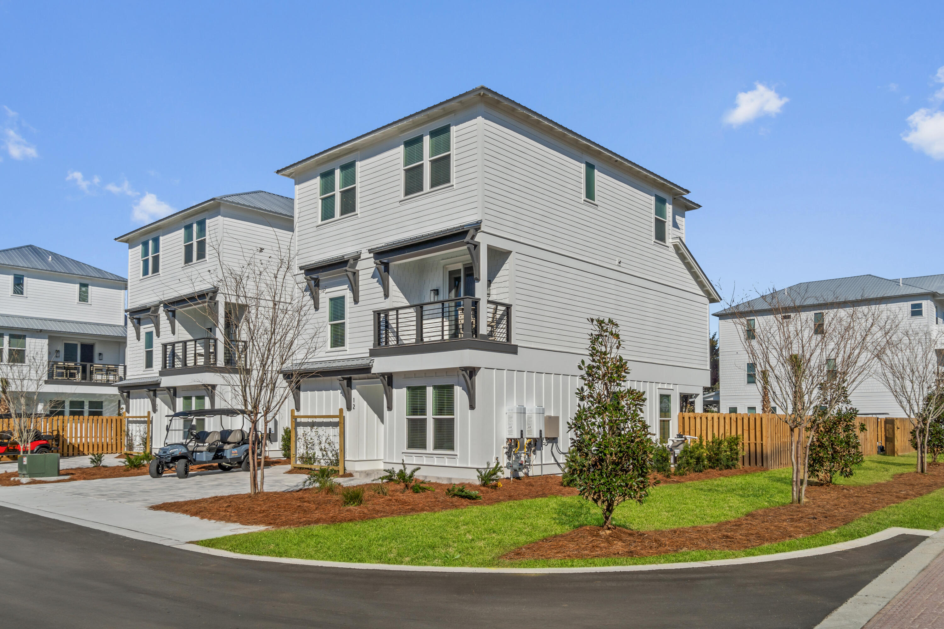 Blue Ohana - Residential